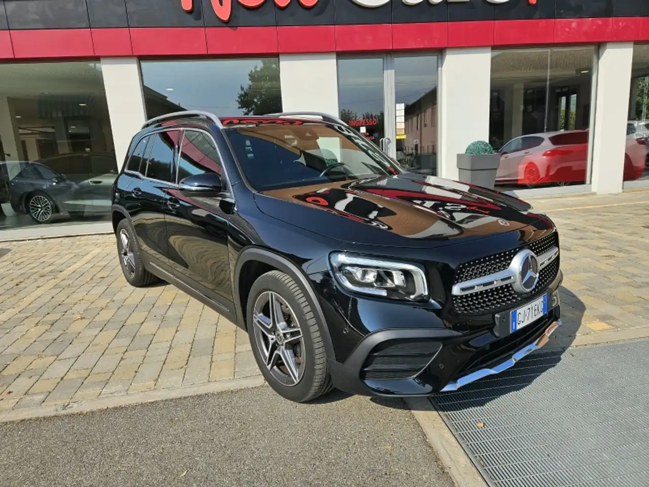 Mercedes-Benz GLB 200