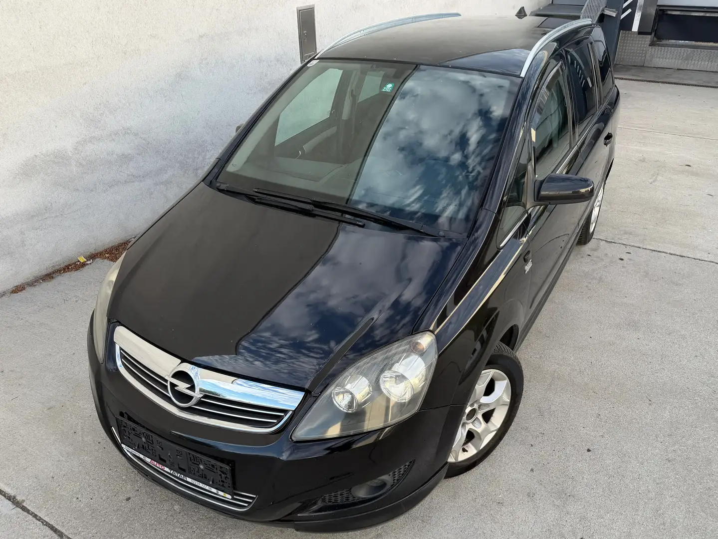 Opel Zafira Zafira 1.7 CDTI  ** 7 - SITZER ** OPC - LINE Schwarz - 1