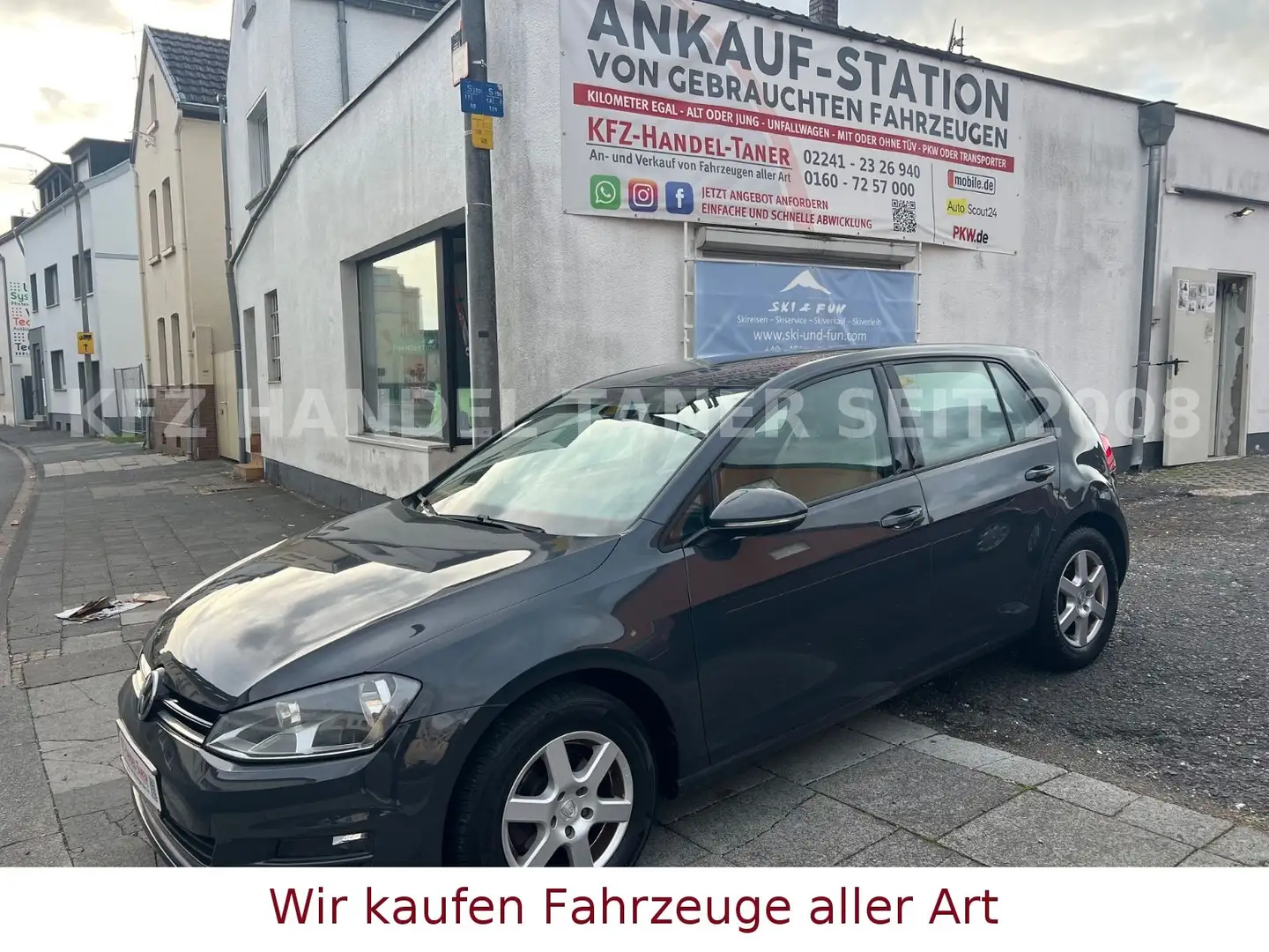 Volkswagen Golf VII Lim. Comfortline BMT Grau - 1