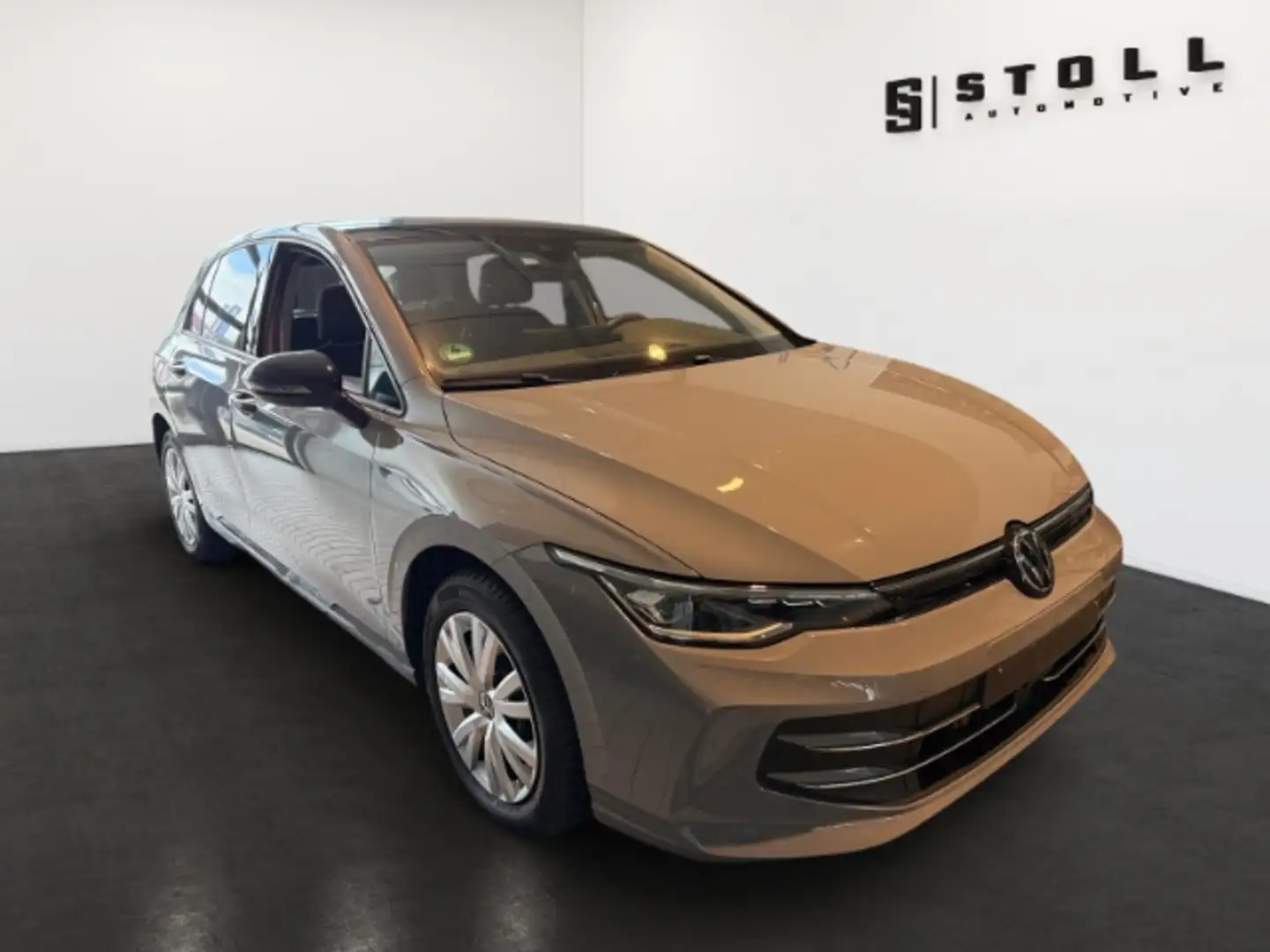 Volkswagen Golf VIII 1.5 eTSI DSG Goal Pano+AHK+Keyless++++ Grau - 2