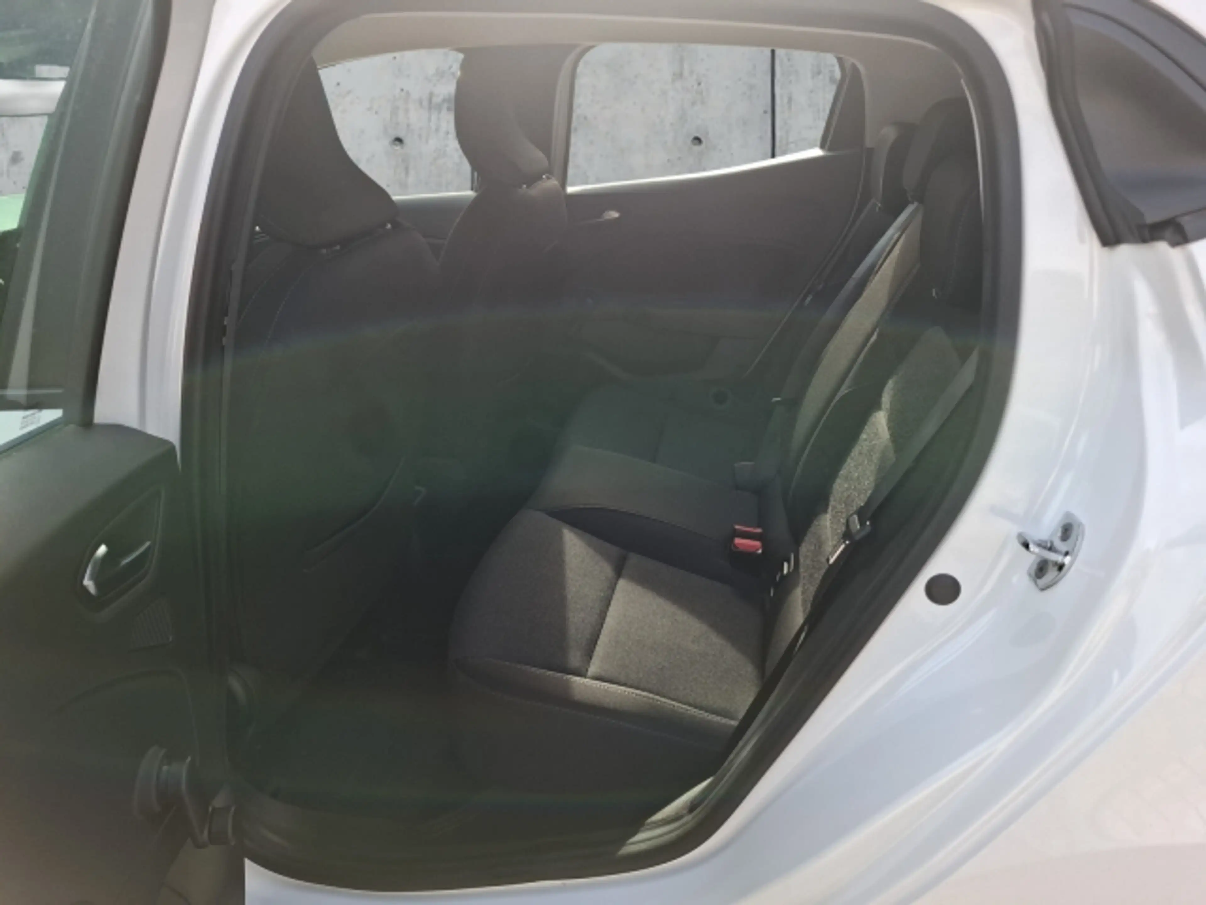 Renault Clio EQUILIBRE TCe 90 — photo 10