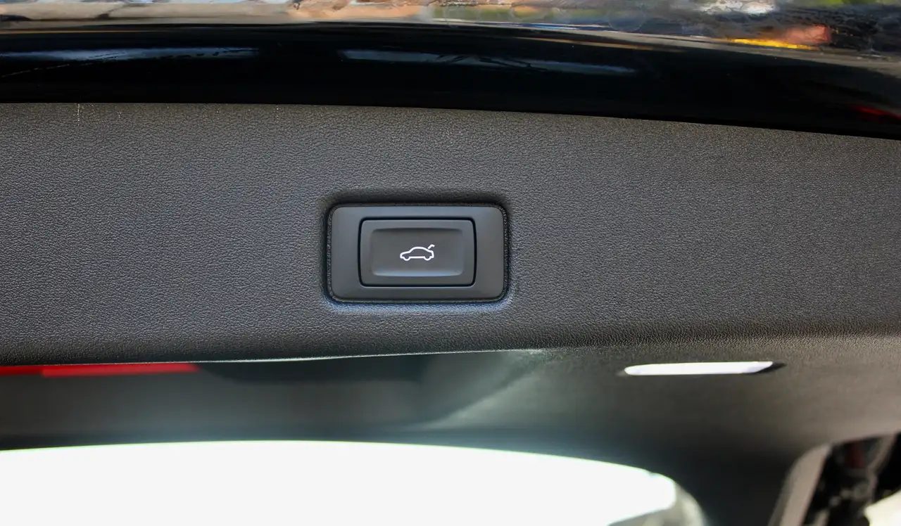 Audi Q5 S line edition 40 TDI 150 kW mHEV S tronic quattro 18