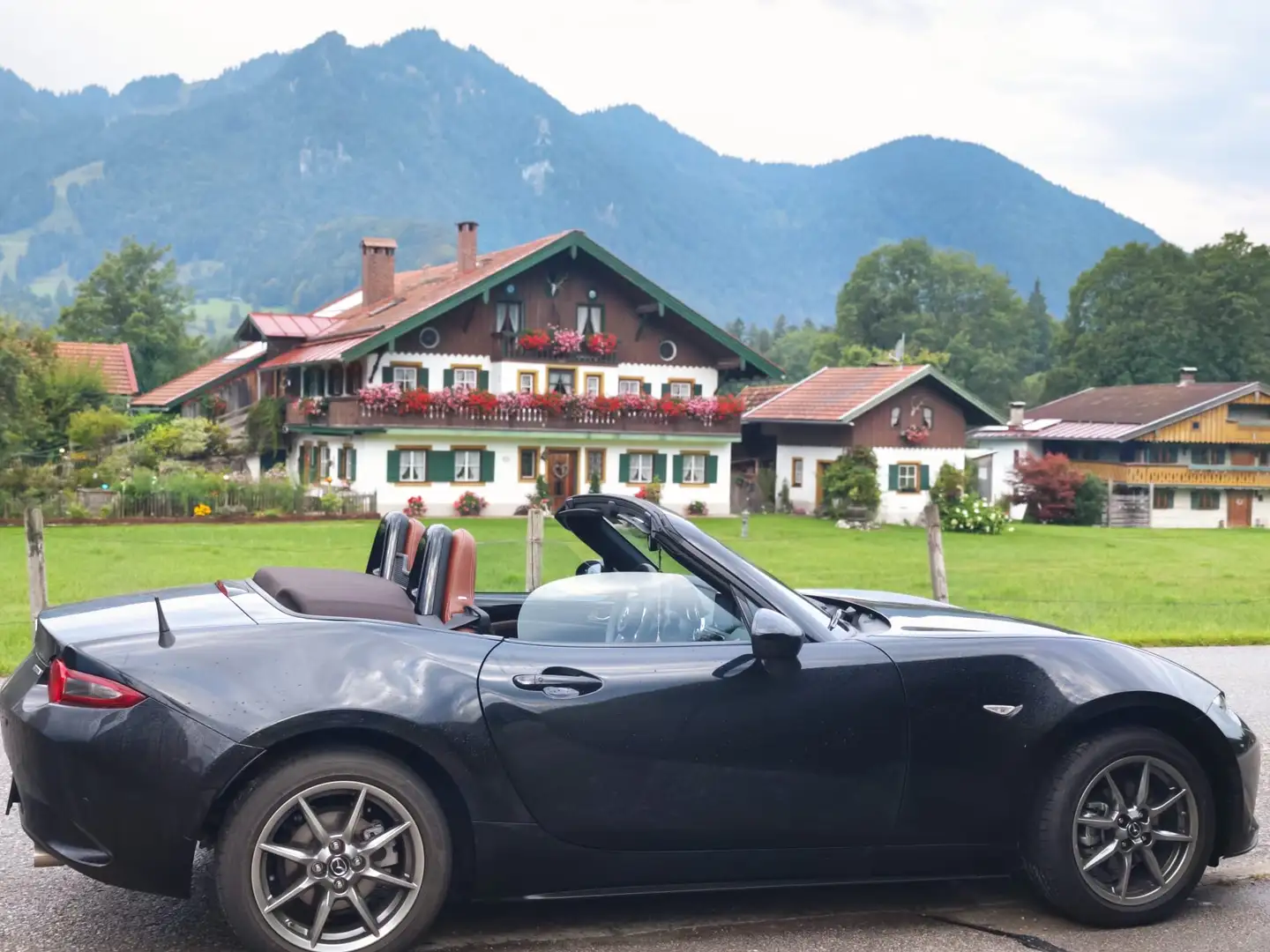Mazda MX-5 Kazari Schwarz - 2