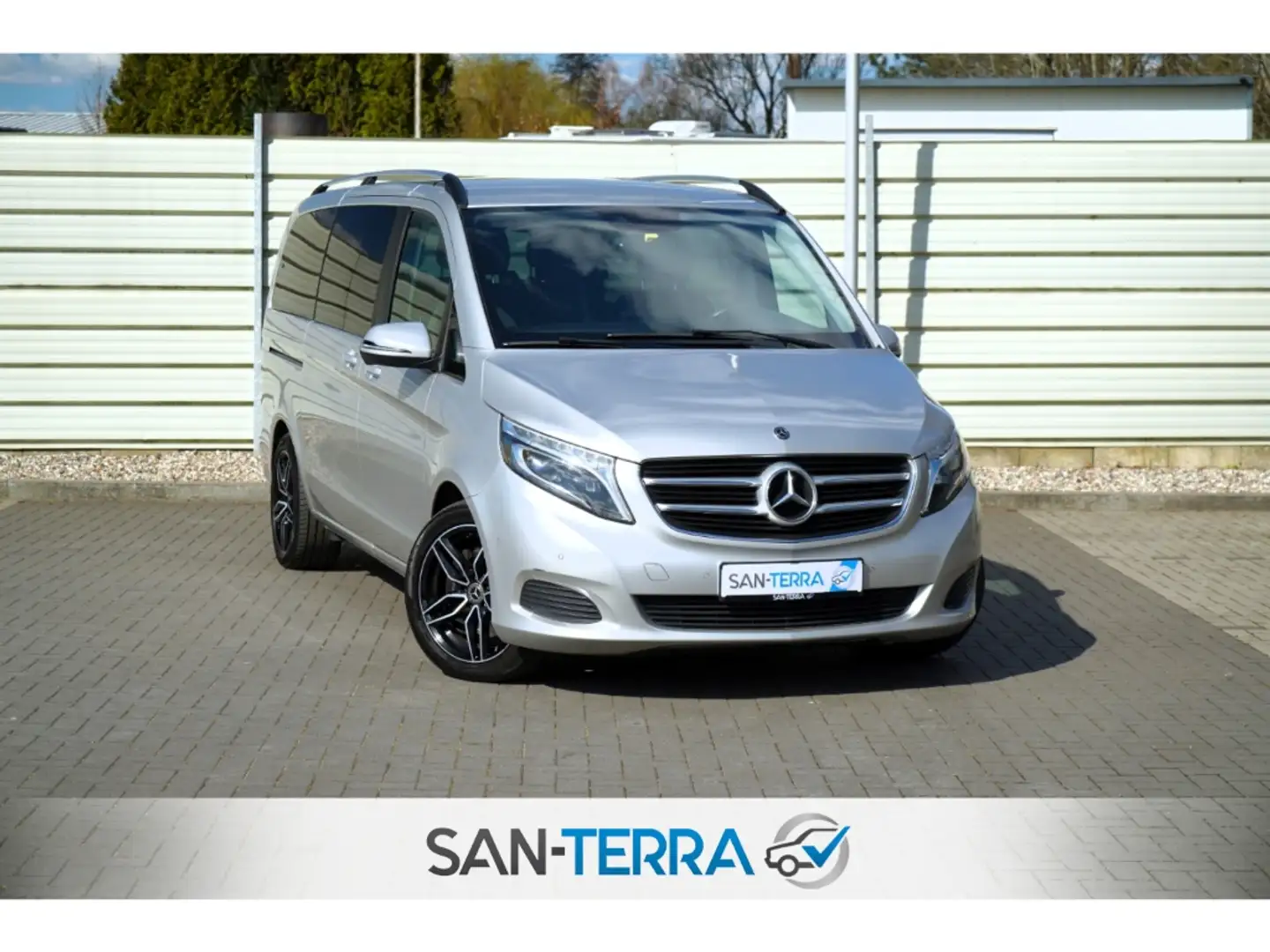 Mercedes-Benz V 220 d EDITION PANO*LED*LEDER*NAVI*TEMPOMAT*MULTI-LENKR Argintiu - 2