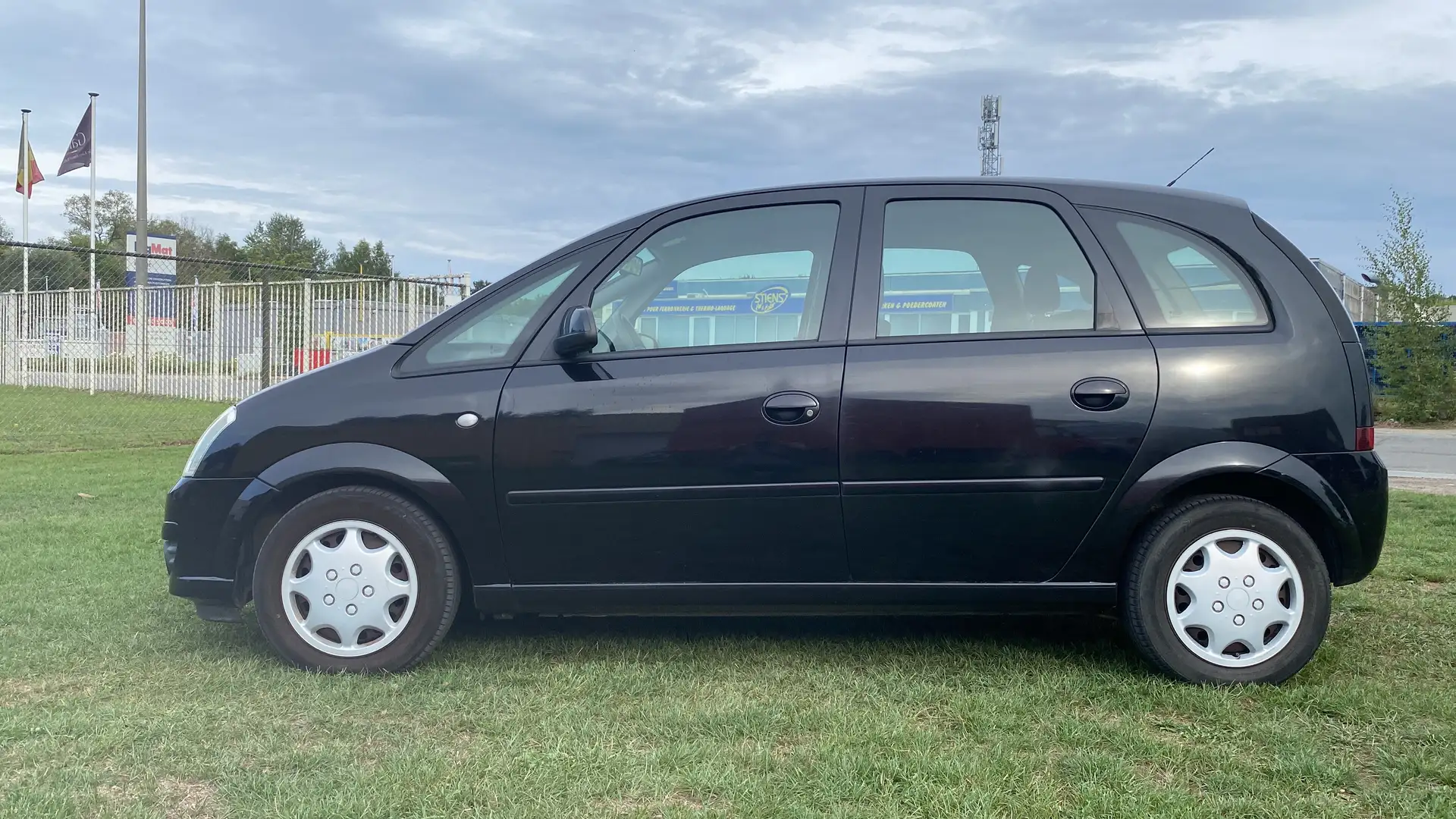 Opel Meriva ✅ Meriva 1.4 Essence Noir - 2
