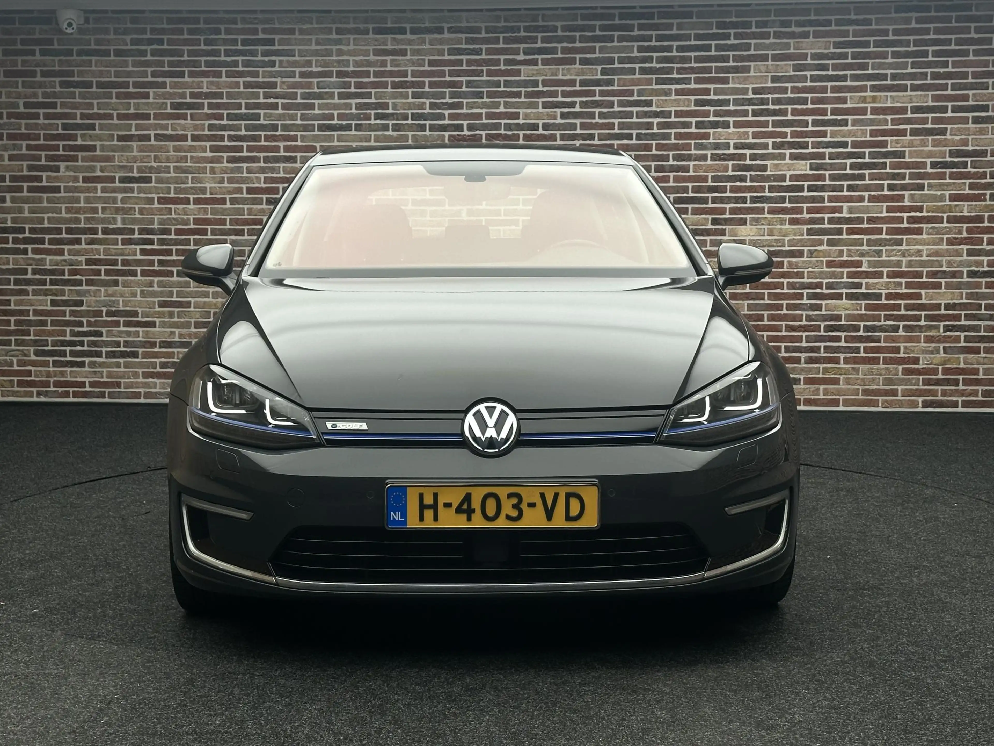 Volkswagen e-Golf e-Golf — photo 5