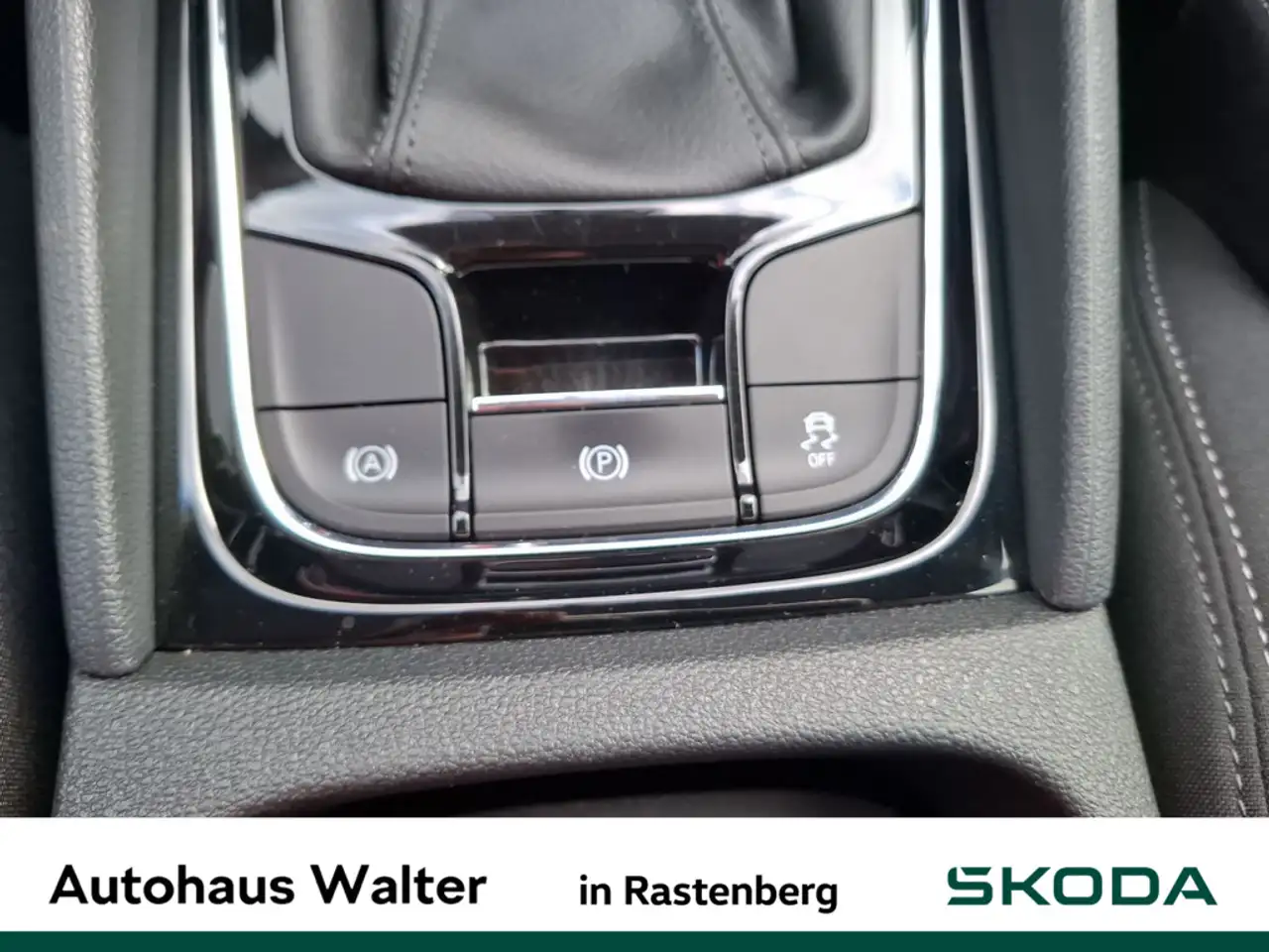 Skoda Karoq 1.5 TSI ACT Style FSE SITZHEIZUNG NAVI, миниатюра 18