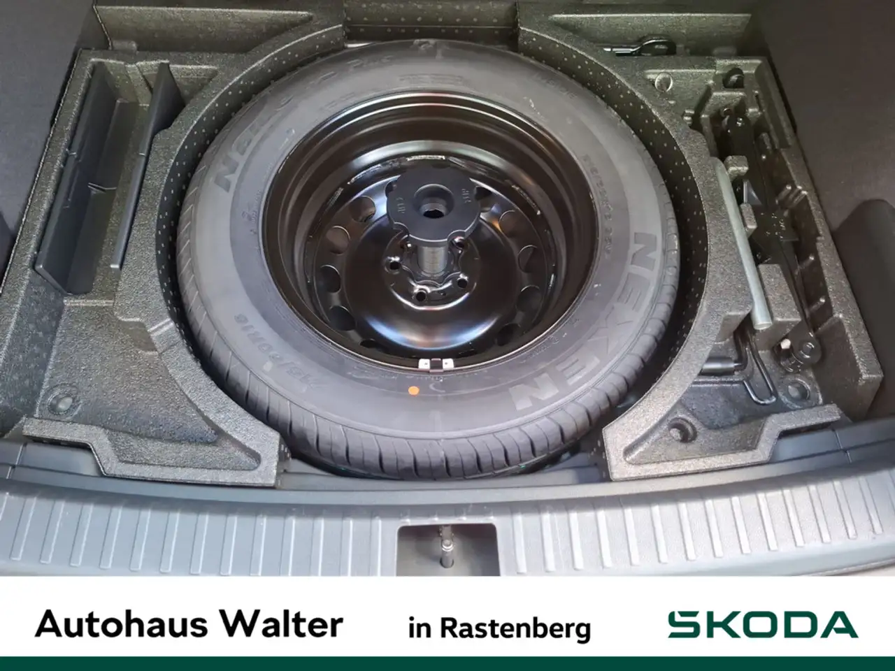Skoda Karoq 1.5 TSI ACT Style FSE SITZHEIZUNG NAVI, миниатюра 25