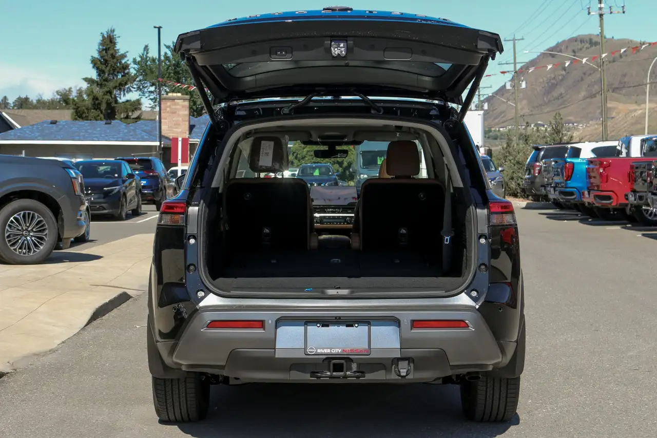 Nissan Pathfinder photo Nissan Pathfinder