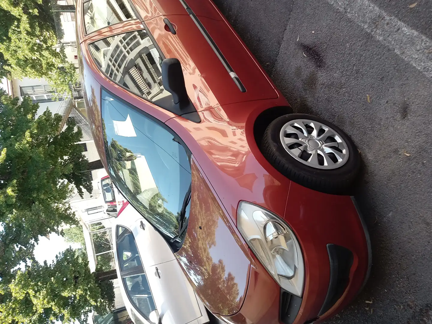 Renault Clio 5p 1.2 Pack Authentique - 2