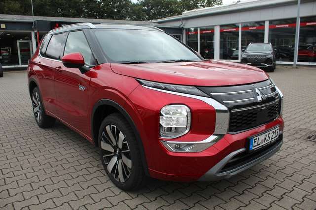 Mitsubishi Outlander Plug-in Hybrid TOP