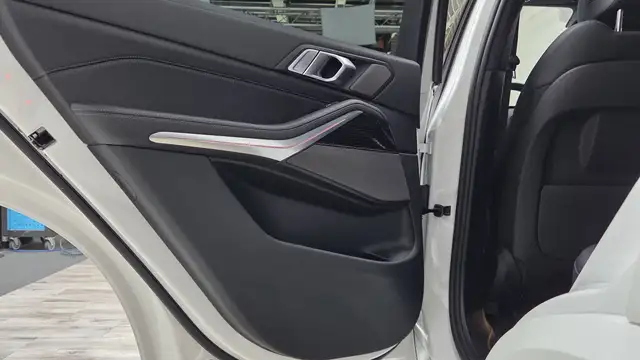 BMW X5 X5 view 15