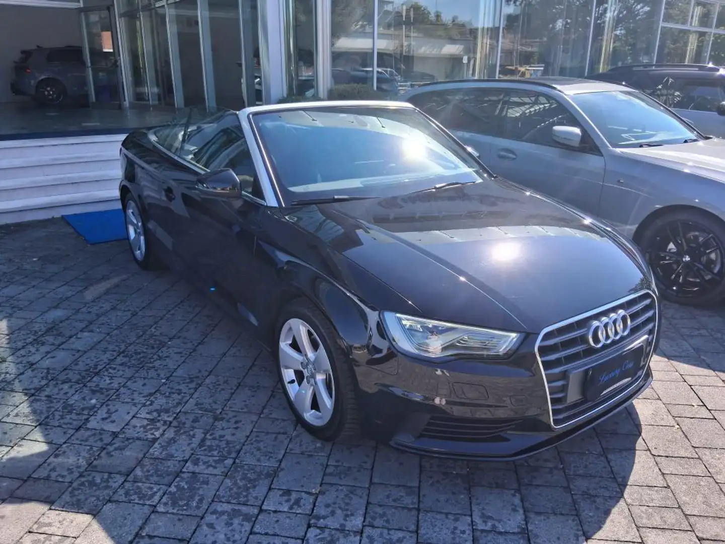 Audi A3 Cabrio 2.0 TDI diesel Ambition Nero - 2