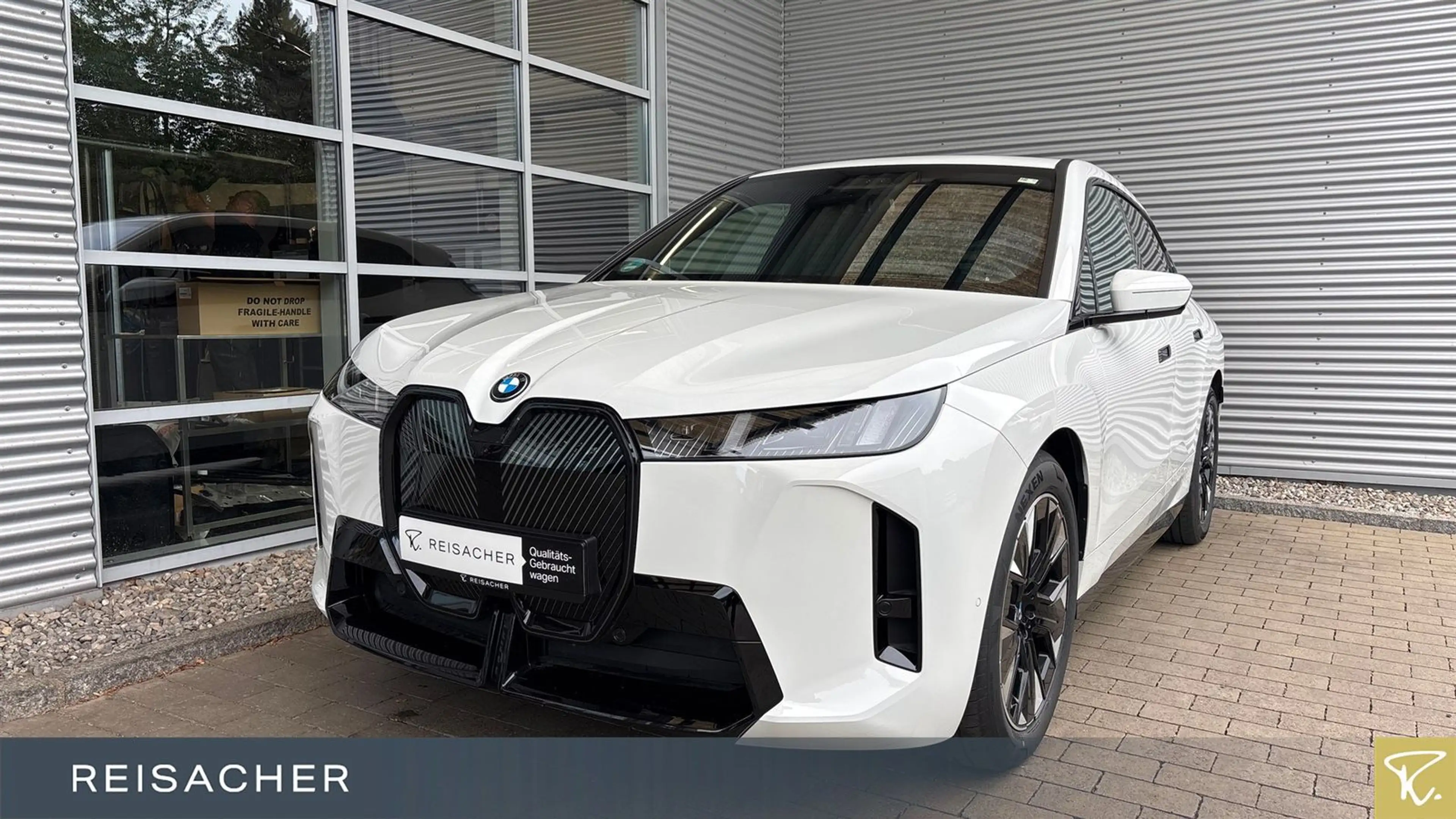 BMW iX A xDrive45 M-Sport,AHK,DAProf,Autom