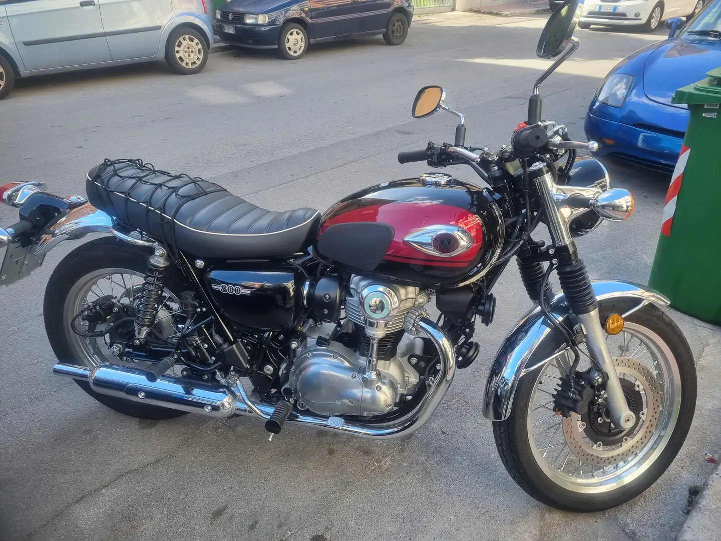 Kawasaki W 800 Modern Classic Noir - 2