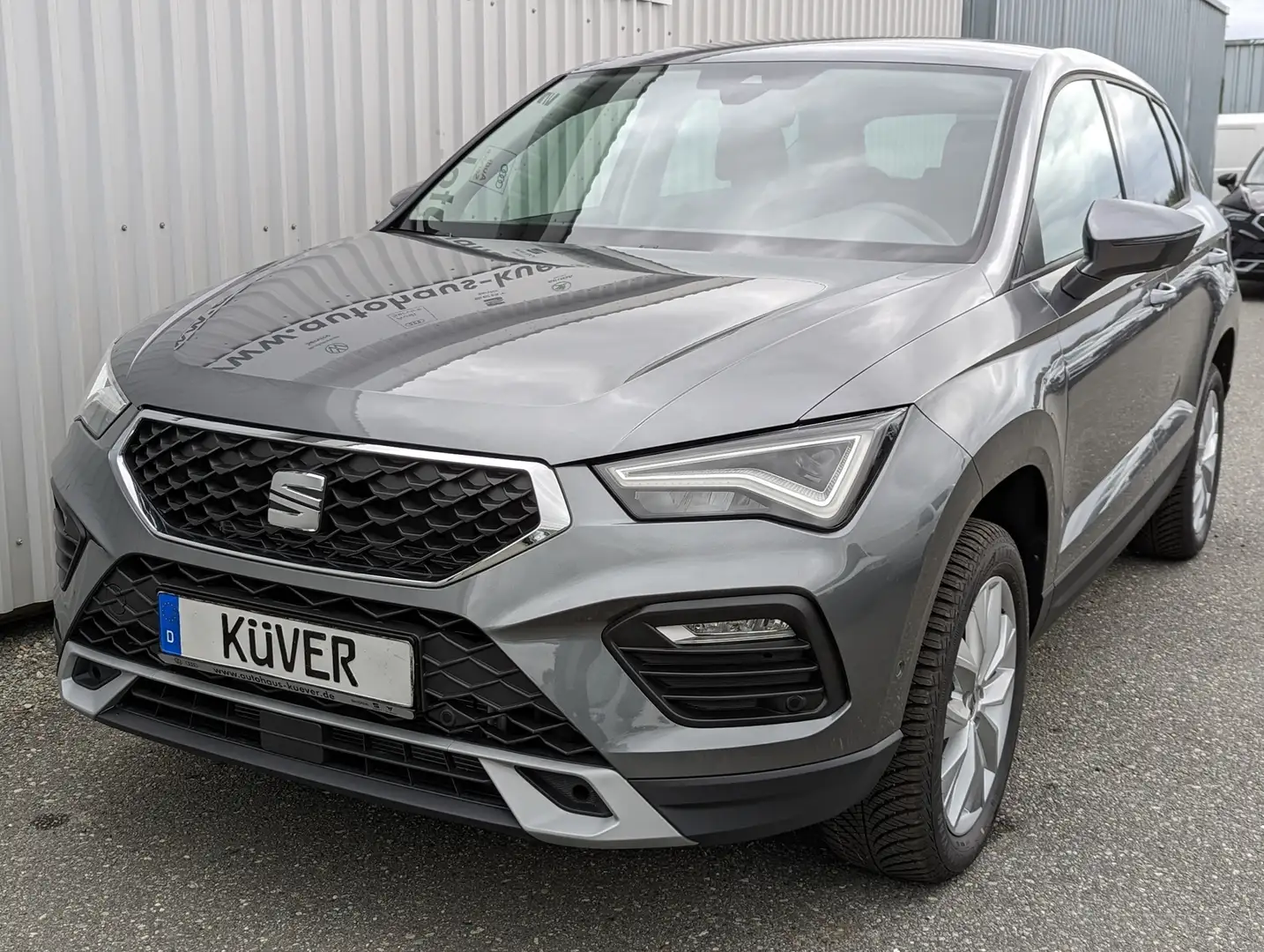SEAT Ateca Style 1,5 TSI DSG Navi+ACC+LED+Shzg.+17´´ Grau - 1