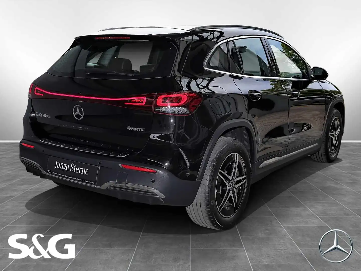 Mercedes-Benz EQA 300 4M AMG AHK+MEMORY+CARPLAY+LED+MBUX+18" Schwarz - 2