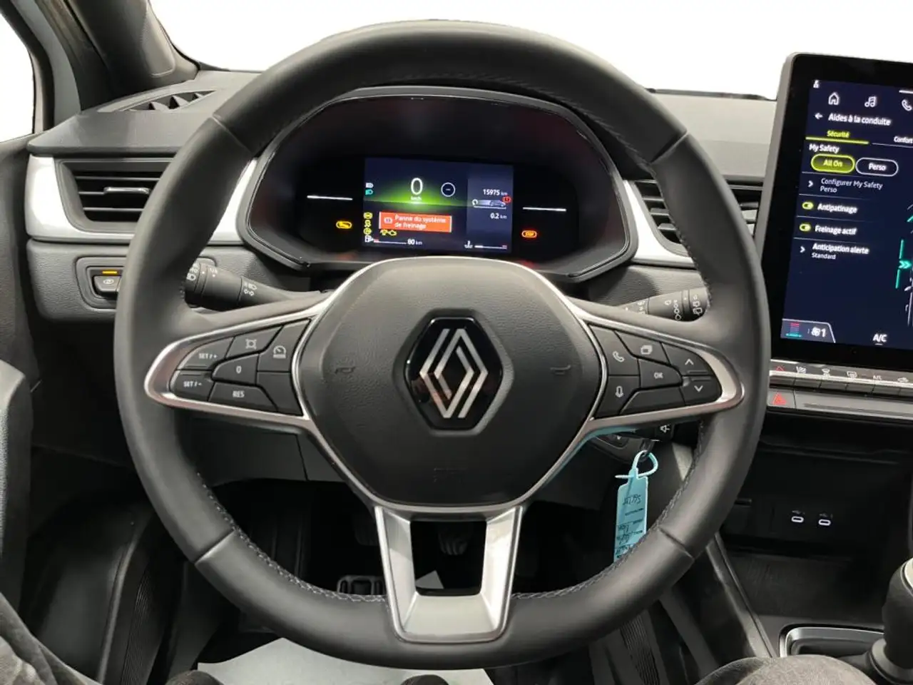 Renault Captur — photo 20