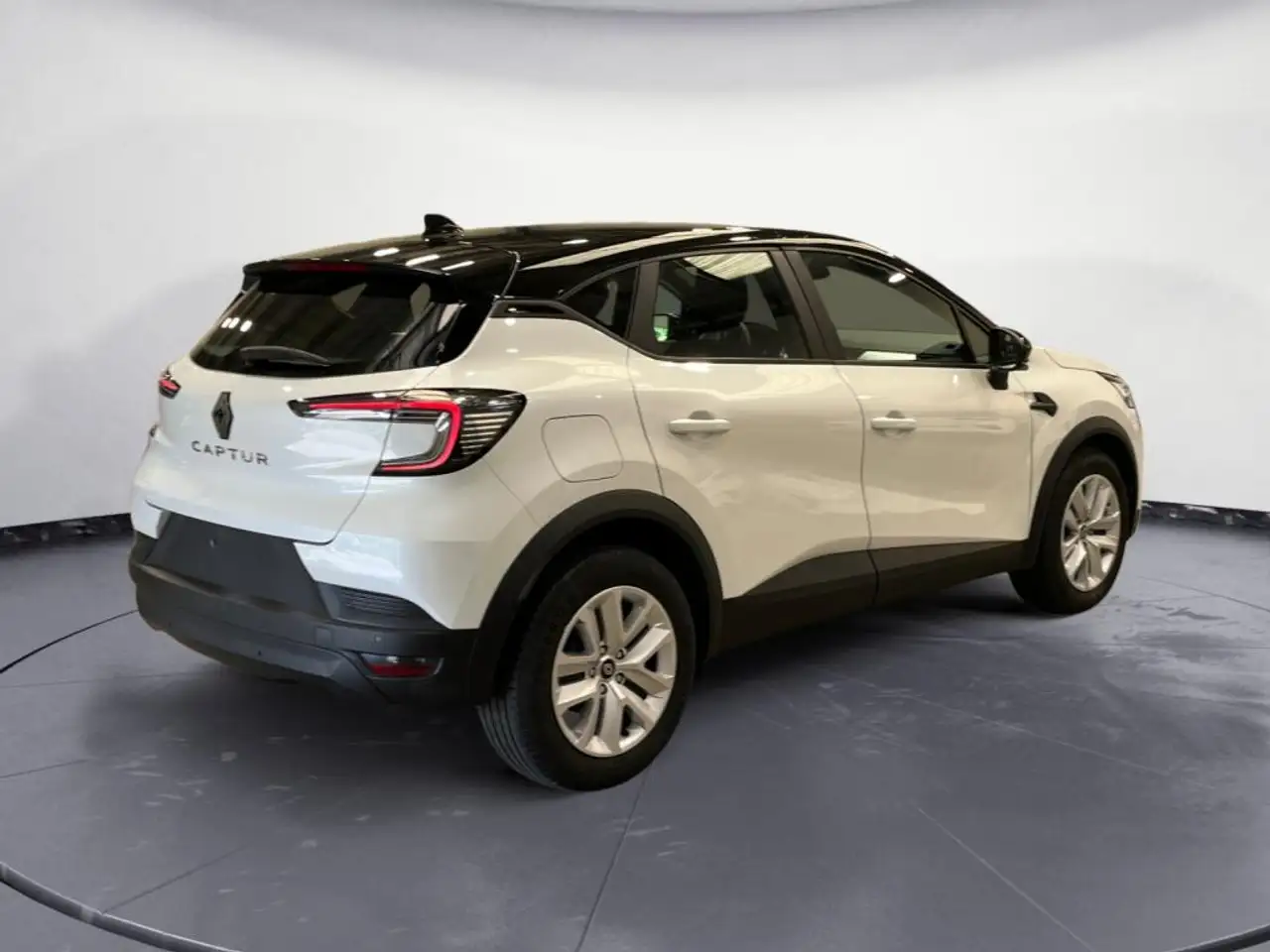 Renault Captur — photo 3