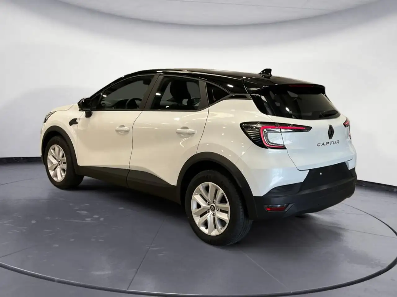 Renault Captur — photo 5