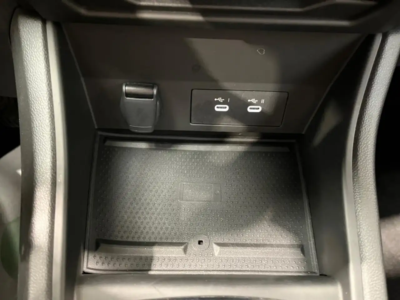 Renault Captur — photo 18