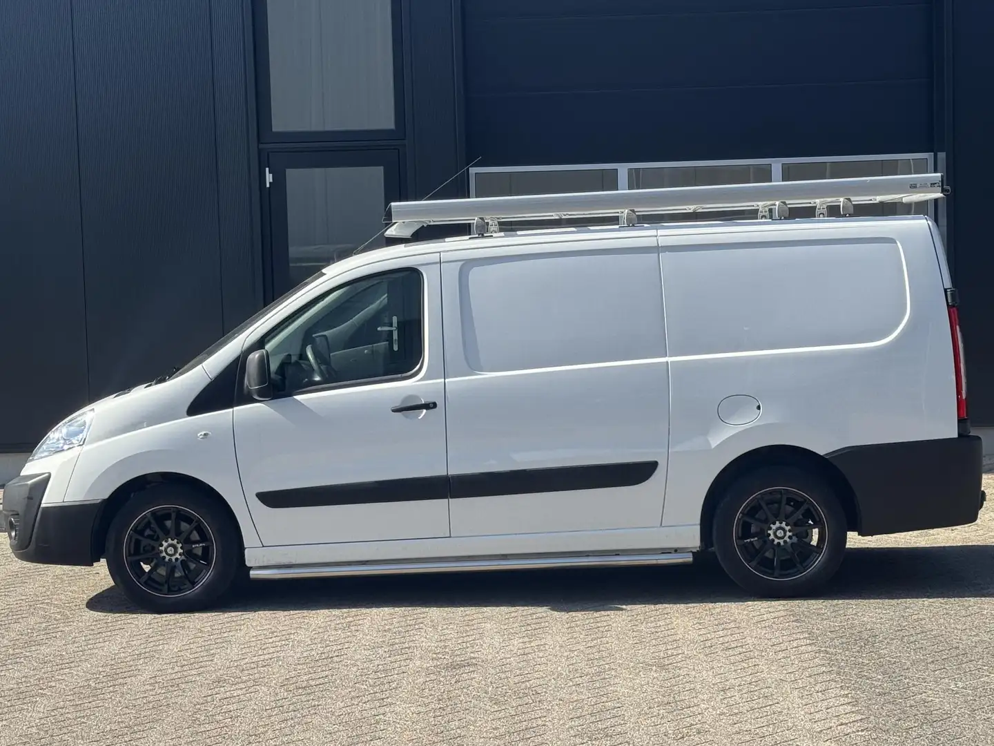 Toyota Proace 2.0D L2H1 Aspiration Trekhaak Airco Meeneemprijs - 2