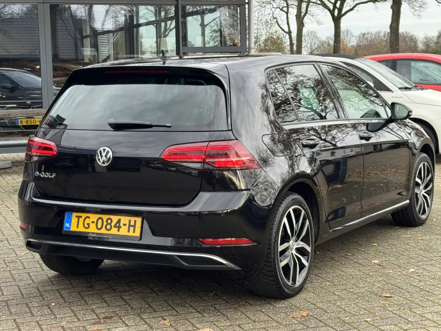 Volkswagen e-Golf E-Golf Vitrual/Clima/Cruise/LED/Navi/LM-Velgen SOH Nero - 2
