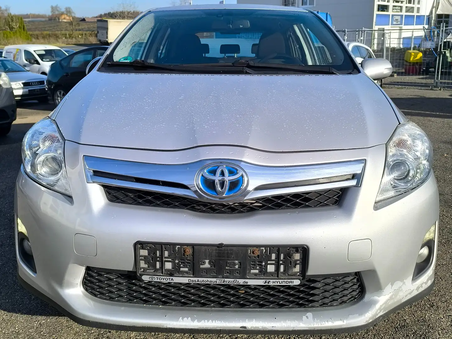 Toyota Auris Hybrid Executive Grau - 1