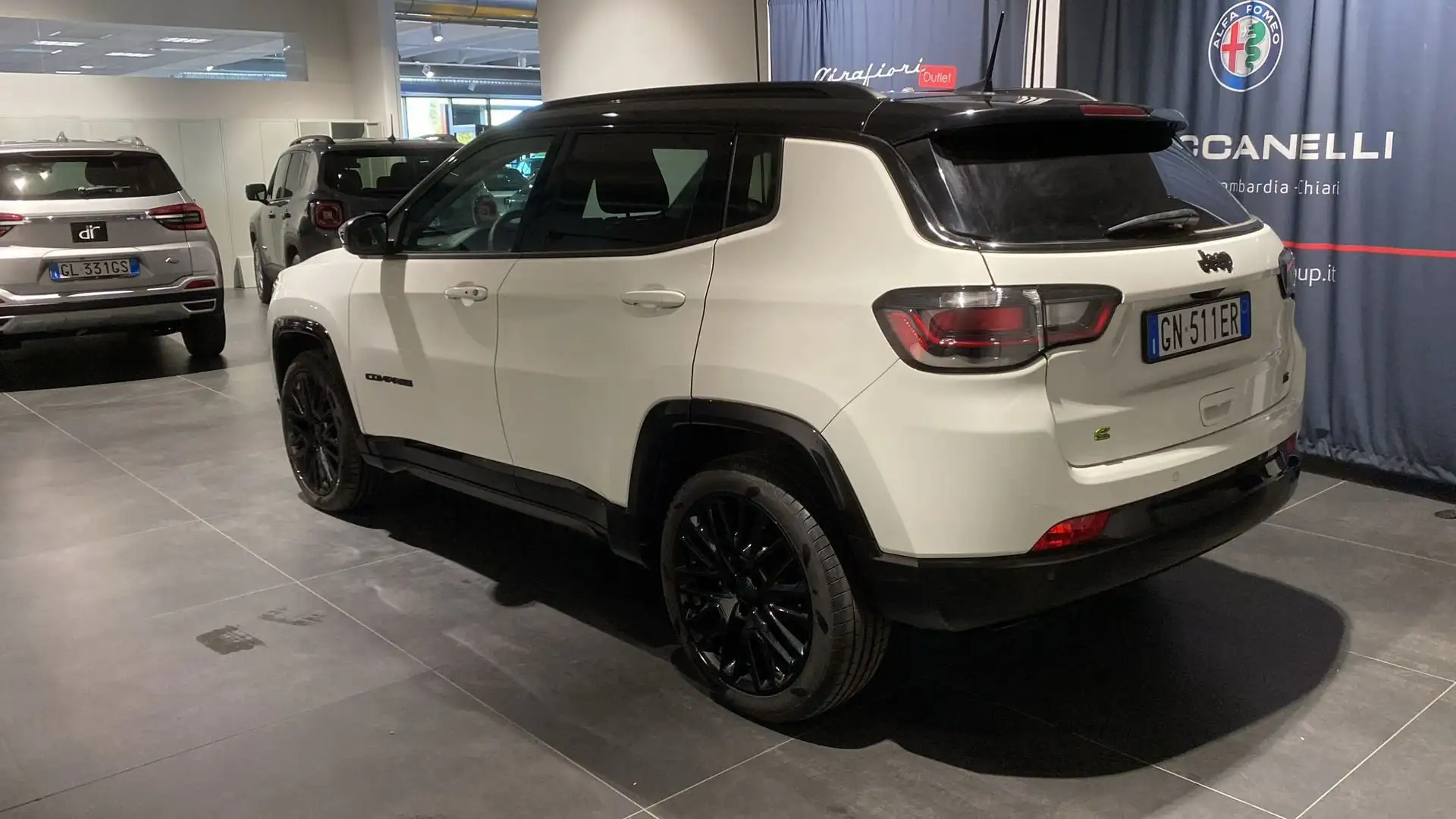 Jeep Compass 1.5 Turbo T4 130CV MHEV 2WD S Bílá - 2