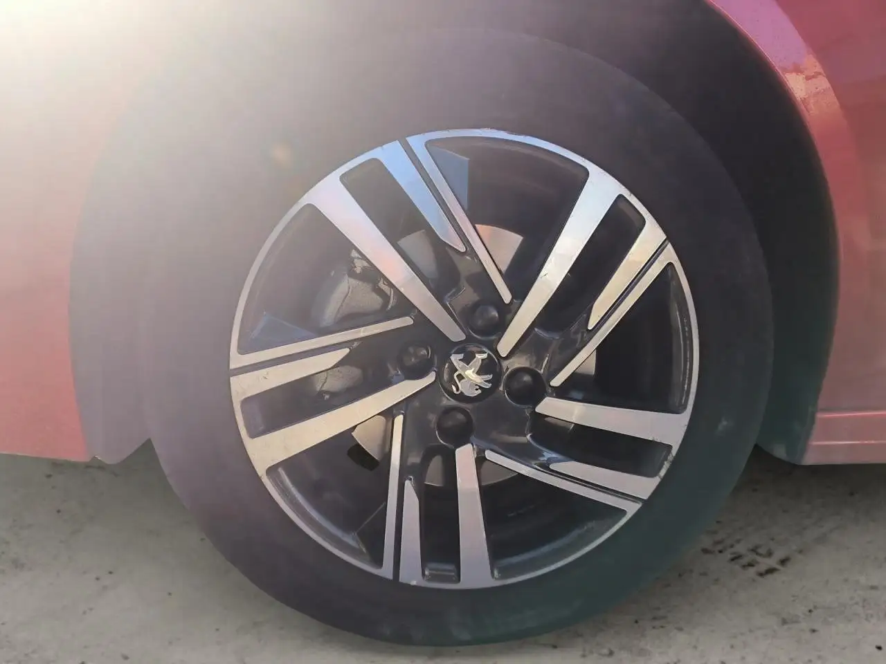 Peugeot 208 208 — photo 14