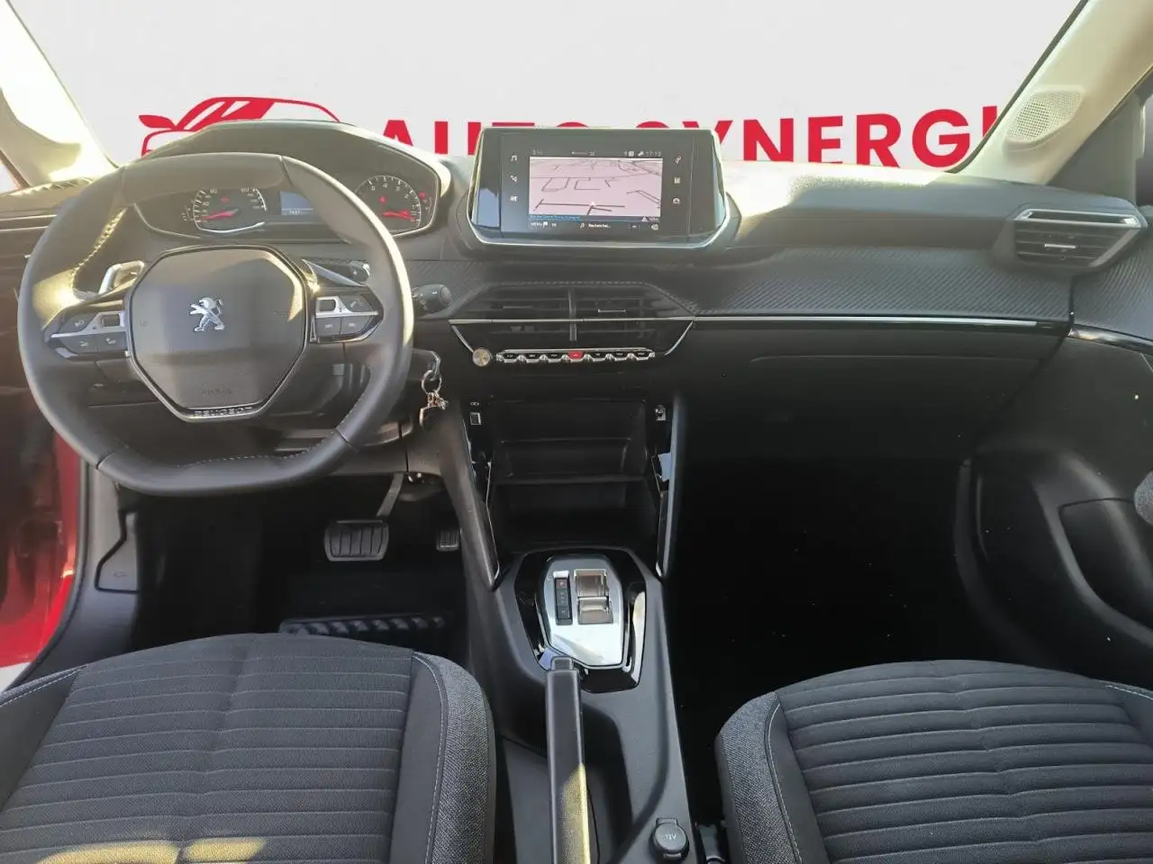 Peugeot 208 208 — photo 10
