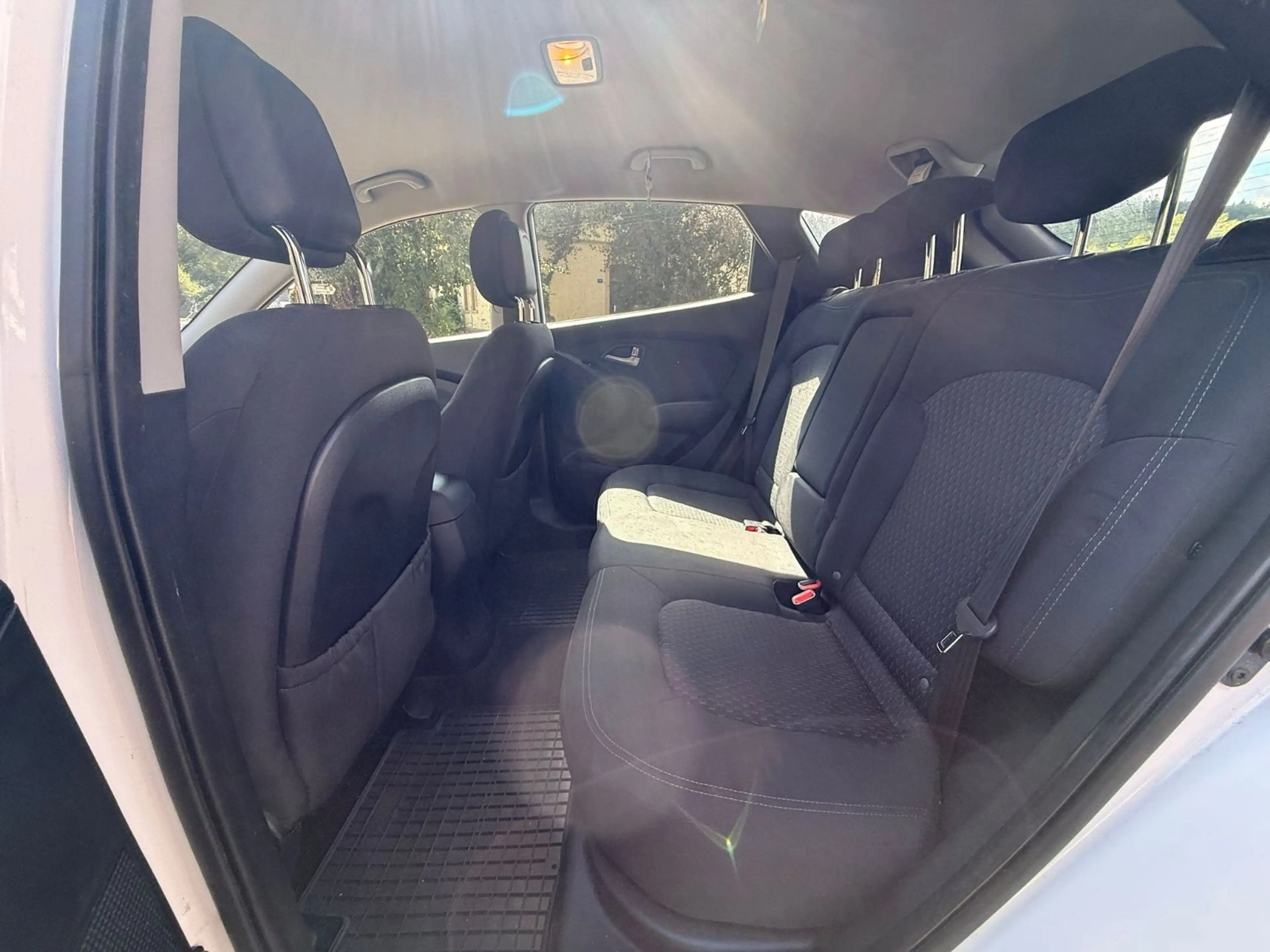 Hyundai iX35 Comfort 2WD  1.Hand,Klima,Alu,Tüv — photo 11
