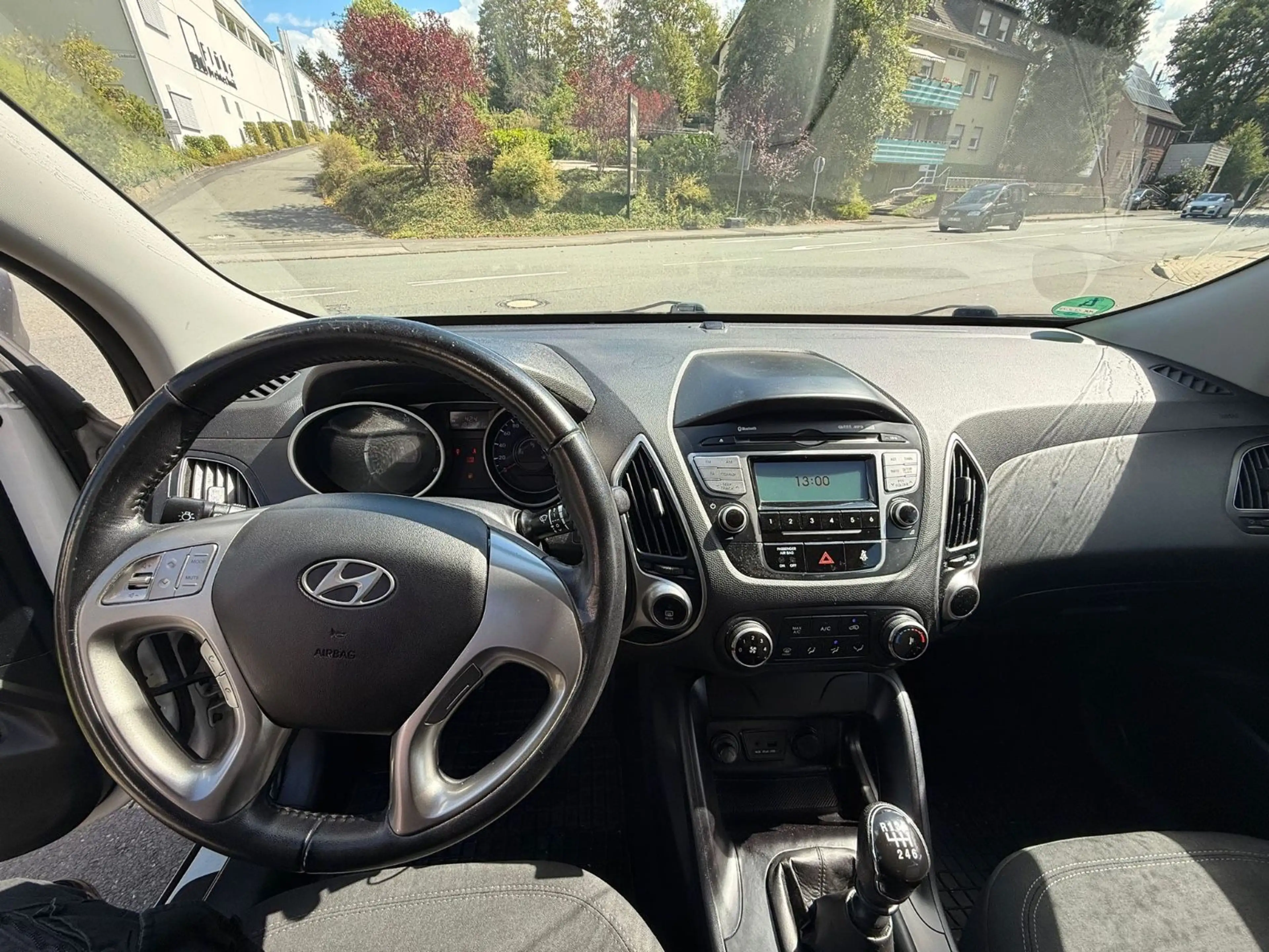 Hyundai iX35 Comfort 2WD  1.Hand,Klima,Alu,Tüv — photo 12