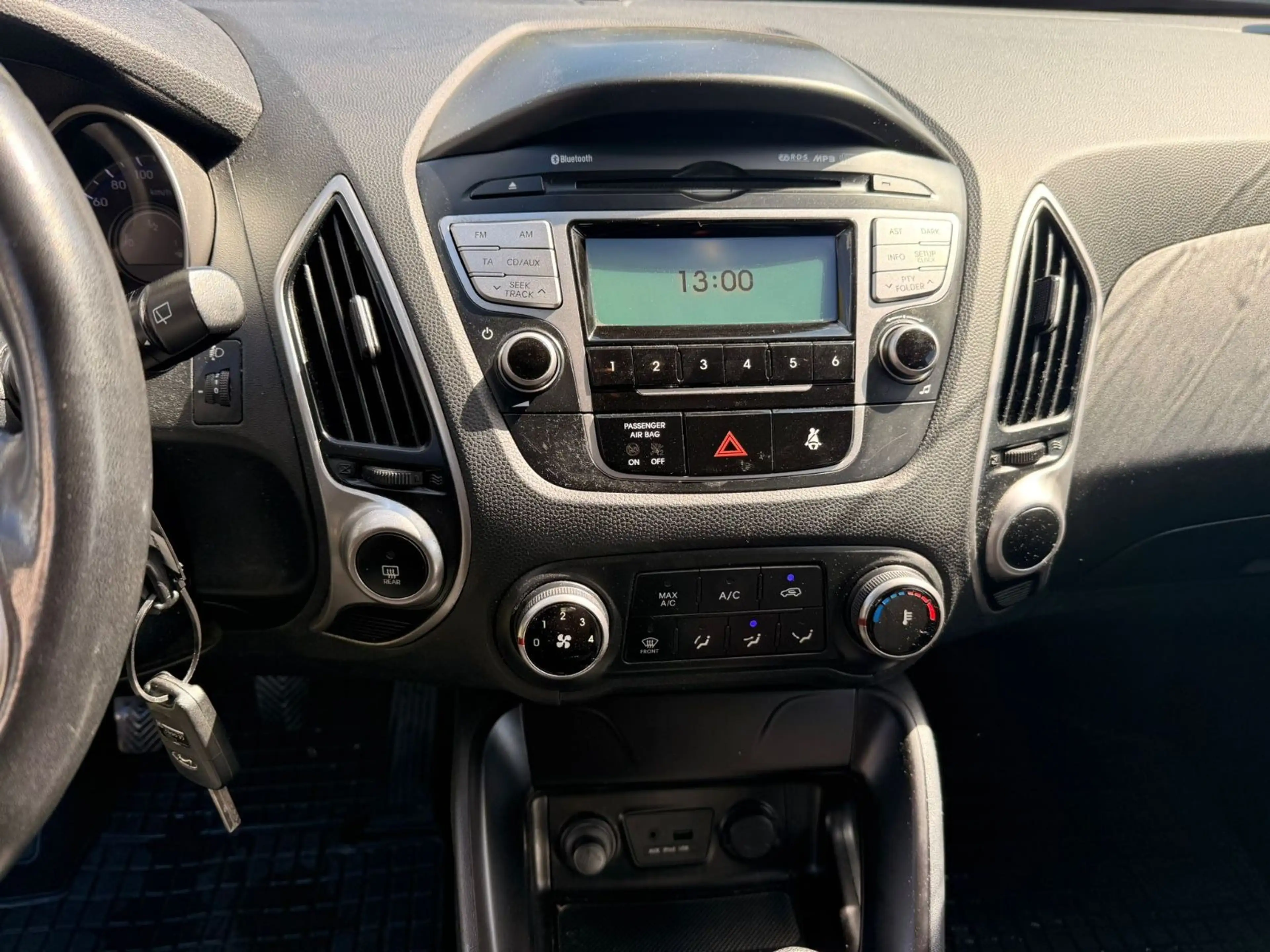 Hyundai iX35 Comfort 2WD  1.Hand,Klima,Alu,Tüv — photo 14