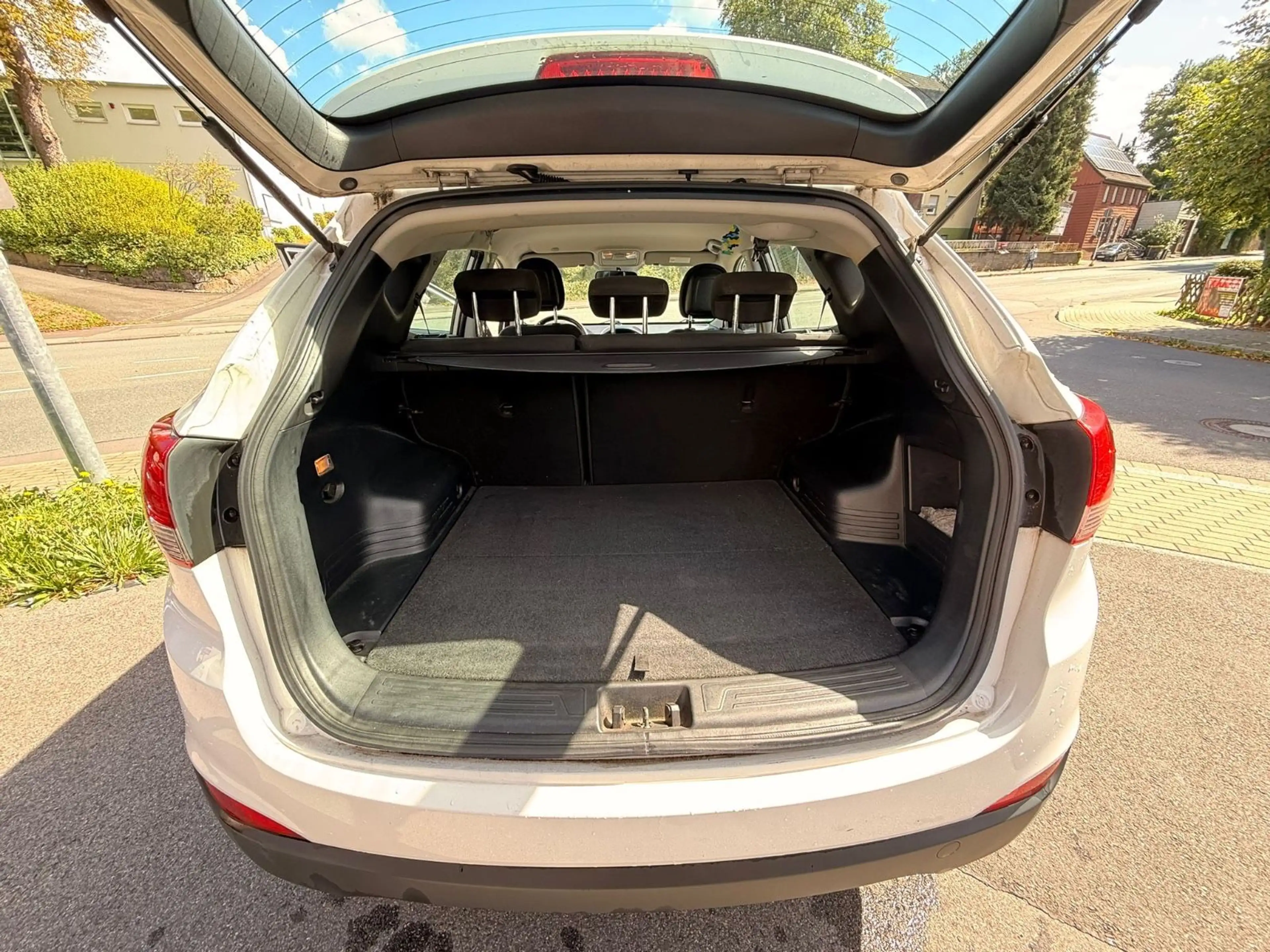 Hyundai iX35 Comfort 2WD  1.Hand,Klima,Alu,Tüv — photo 15