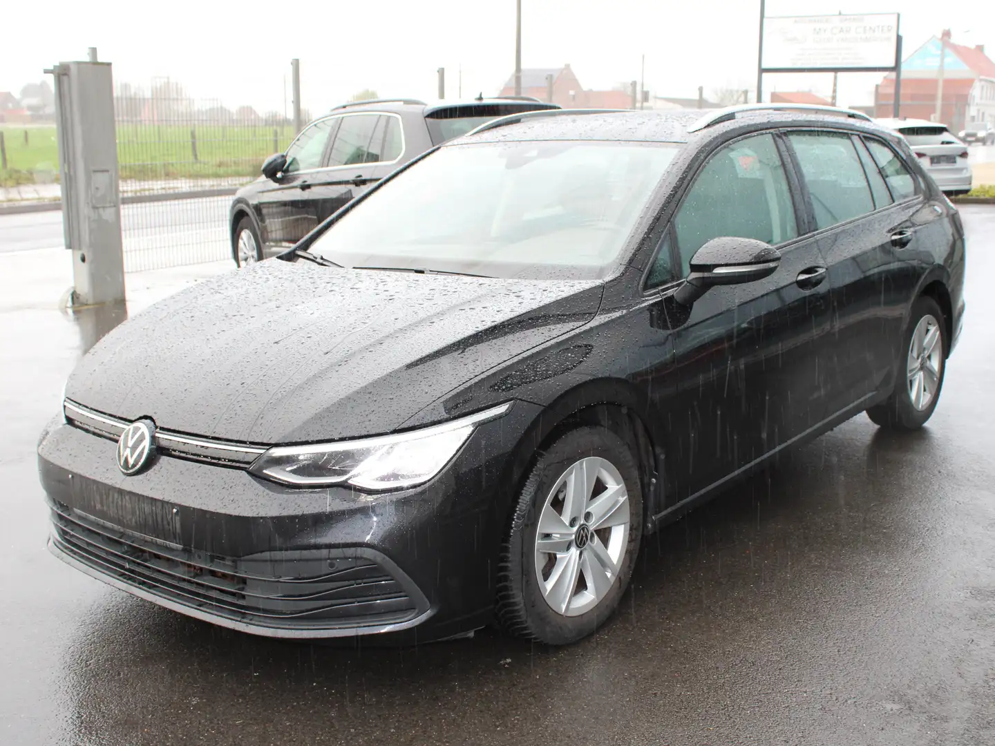 Volkswagen Golf Variant Golf Variant 1.0 TSI-CAMERA-AIRCO-APP CONNECT-ALUV Zwart - 2