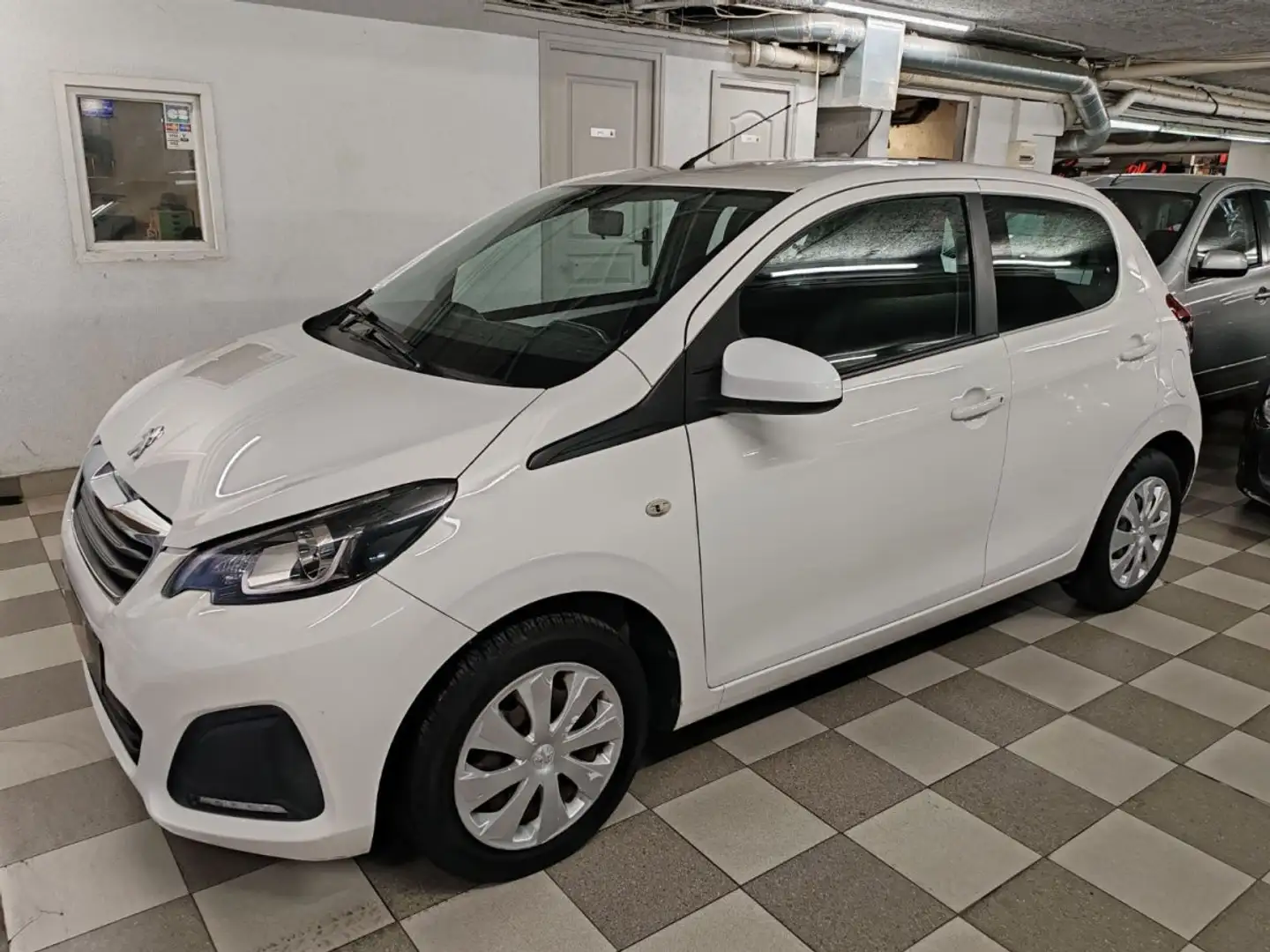 Peugeot 108 1.0 VTi 68ch Active Blanc - 1