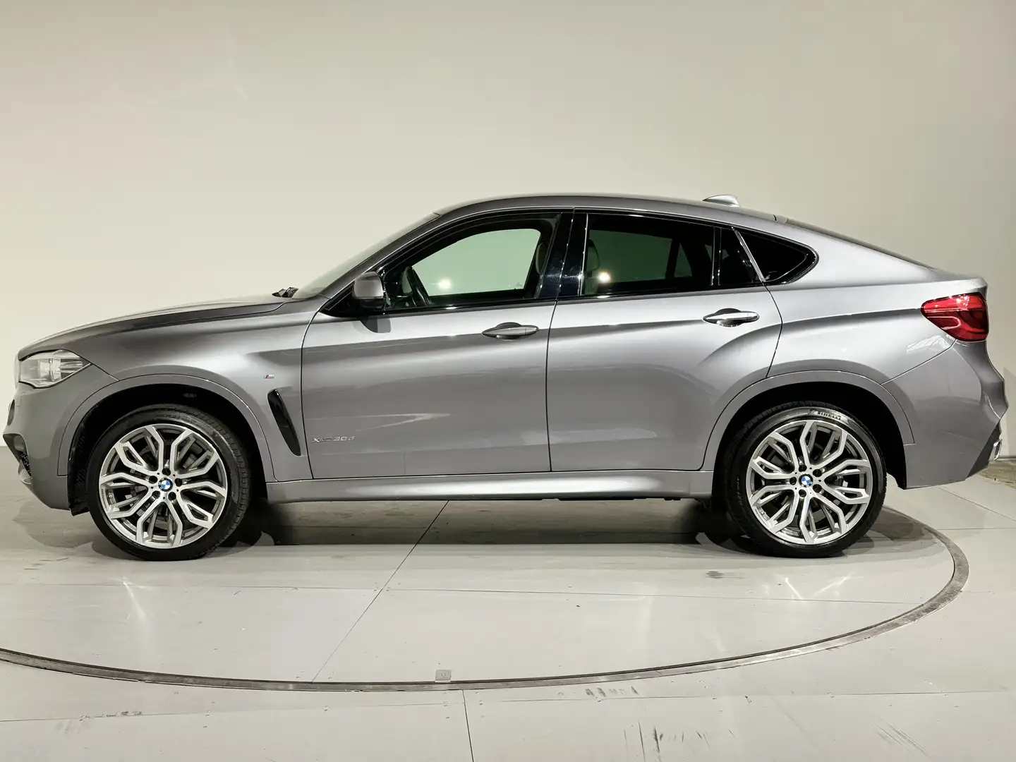 BMW X6 3.0d X-Drive • Full M-Pack • INDIVIDUAL • EU - 1