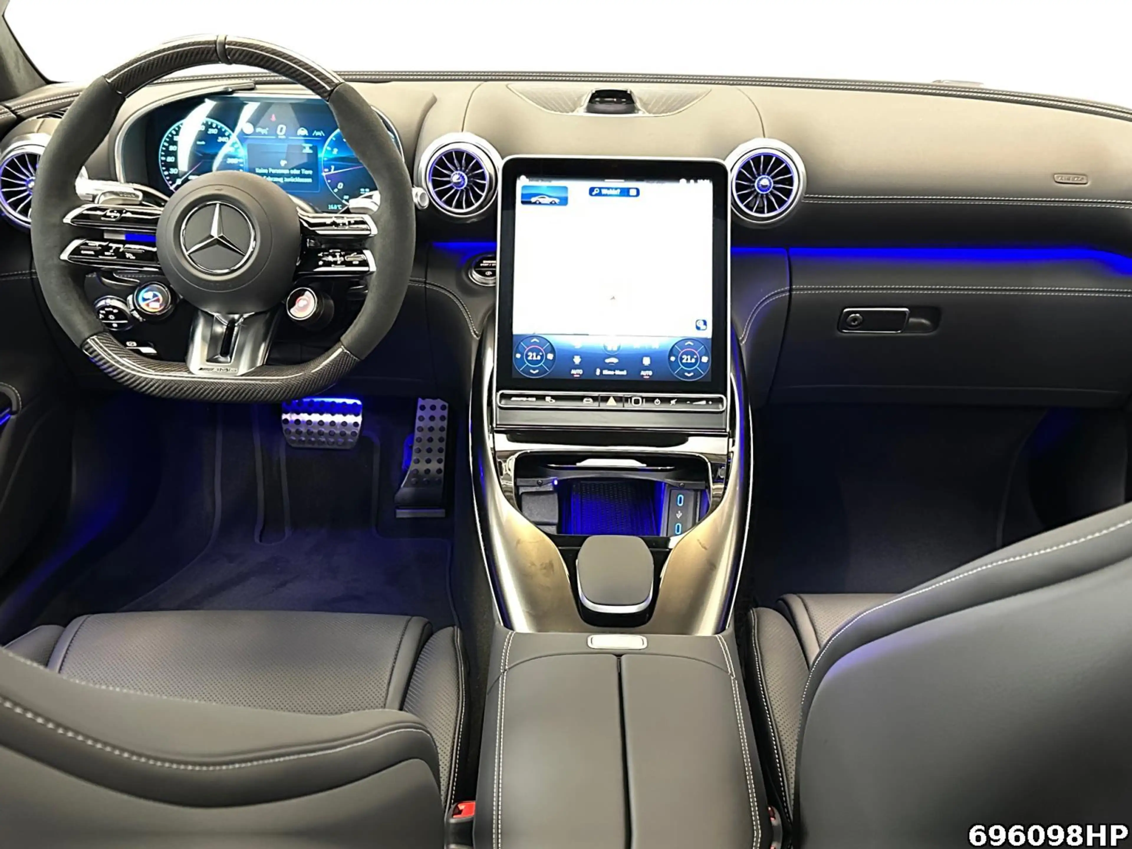 Mercedes-Benz AMG GT 63 4MATIC+ +AERO+NIGHT+MASSAGE+HUD+360°K+ — photo 12