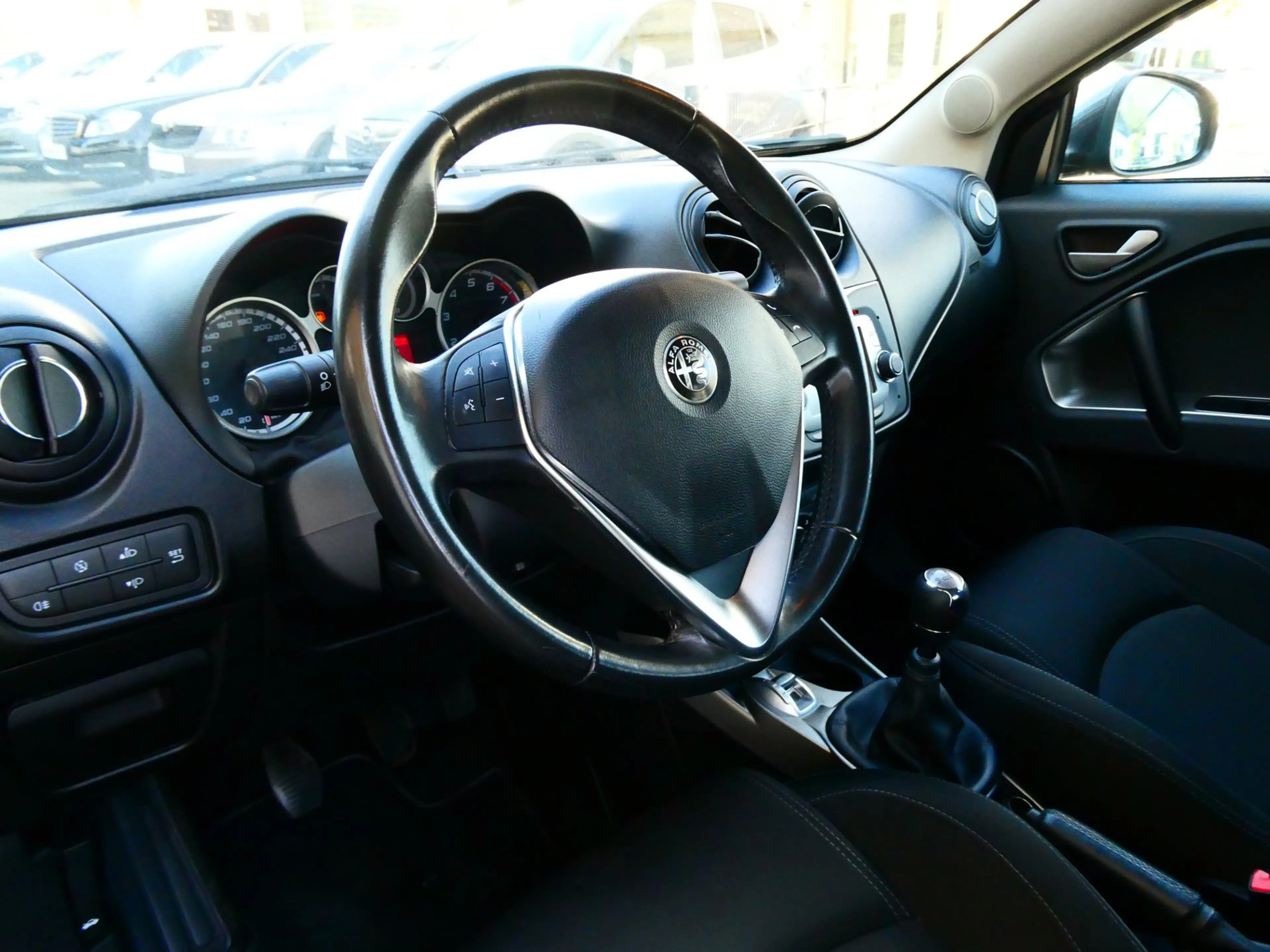 Alfa Romeo MiTo 0.9 TwinAir 100pk Airco 2e eigenaar Multimedia Zui — photo 11
