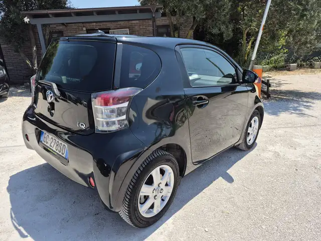 Toyota Iq view 4