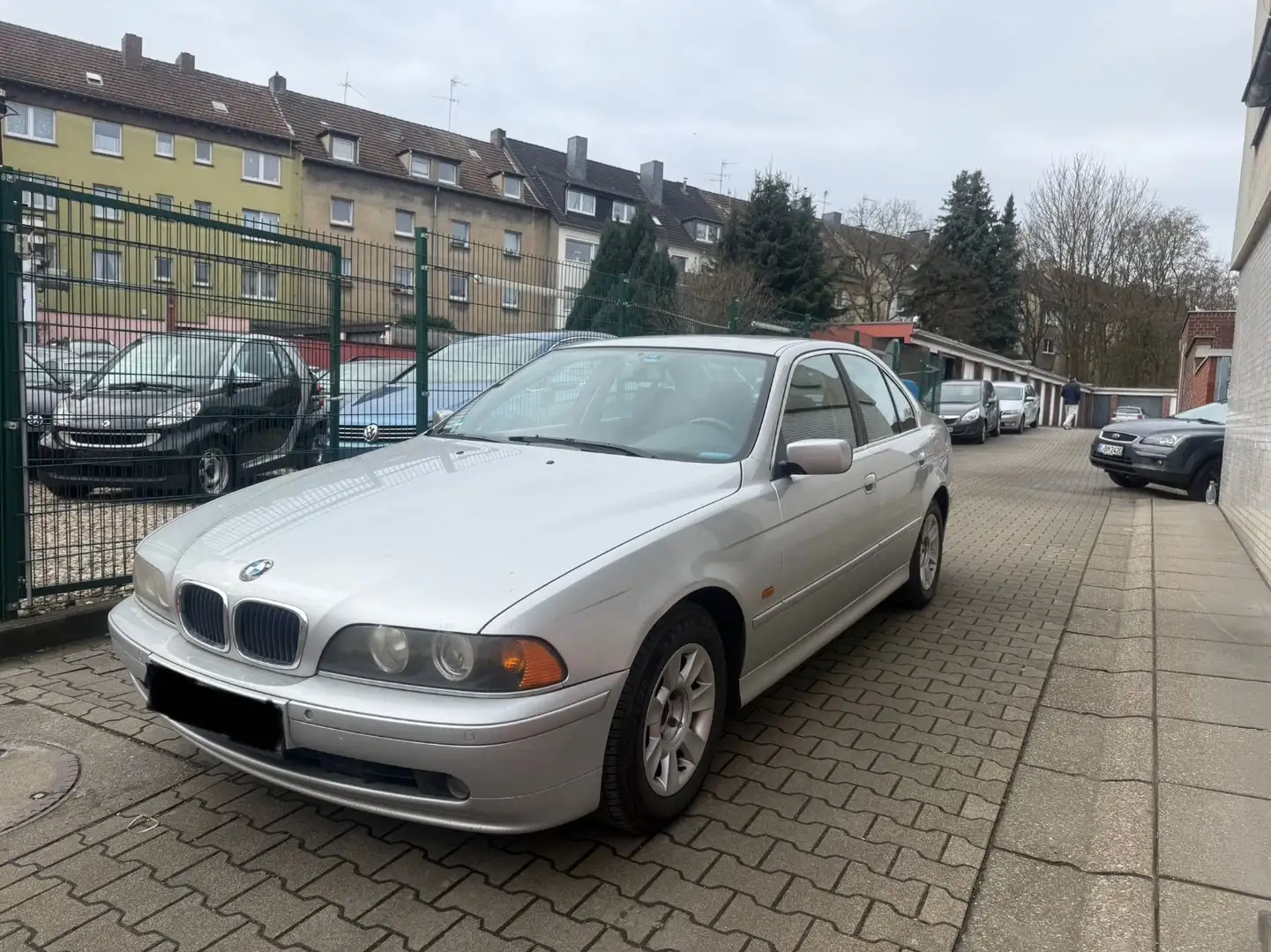 BMW 520 i TÜV NEU*2.HAND* SEHR SAUBER Silber - 1