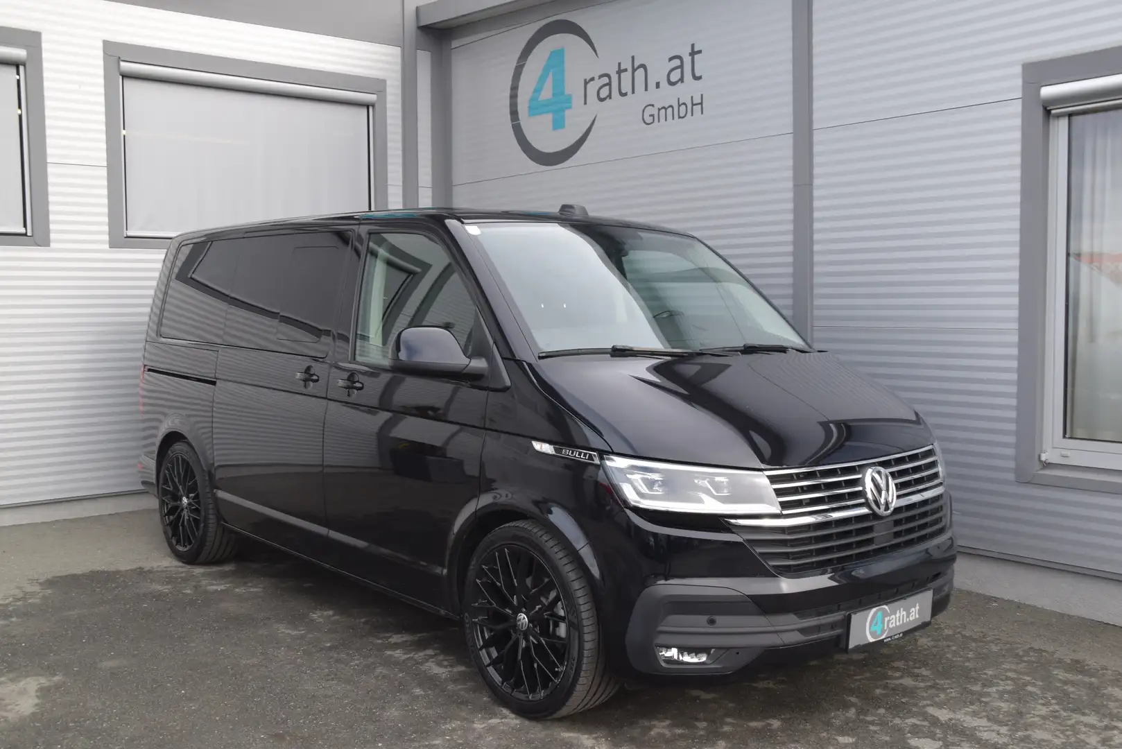 Volkswagen T6.1 Caravelle KR 2,0 TDI AHK/LED/ACC/RFK Schwarz - 1
