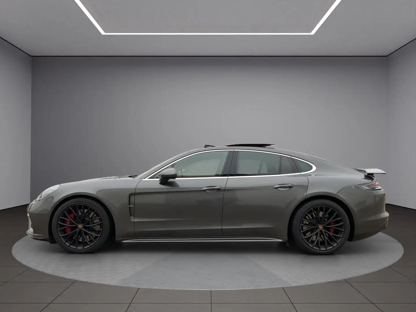 Porsche Panamera Turbo Akrapovic /PANO/360°/SHZ V+H/BOSE/MASSAGE Gris - 2