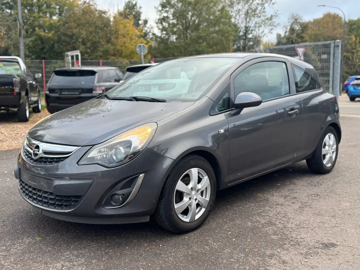 Opel Corsa D Gris - 1