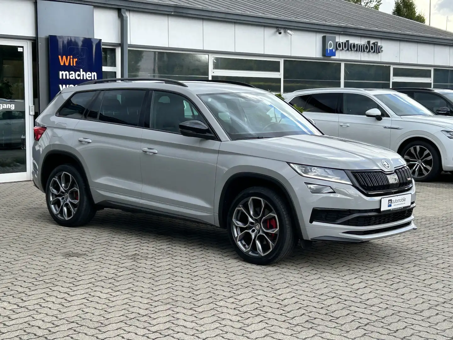 Skoda Kodiaq 2.0 TDI DSG RS 4x4*LED*AHK*PDC*CANTON*VC* Grau - 2