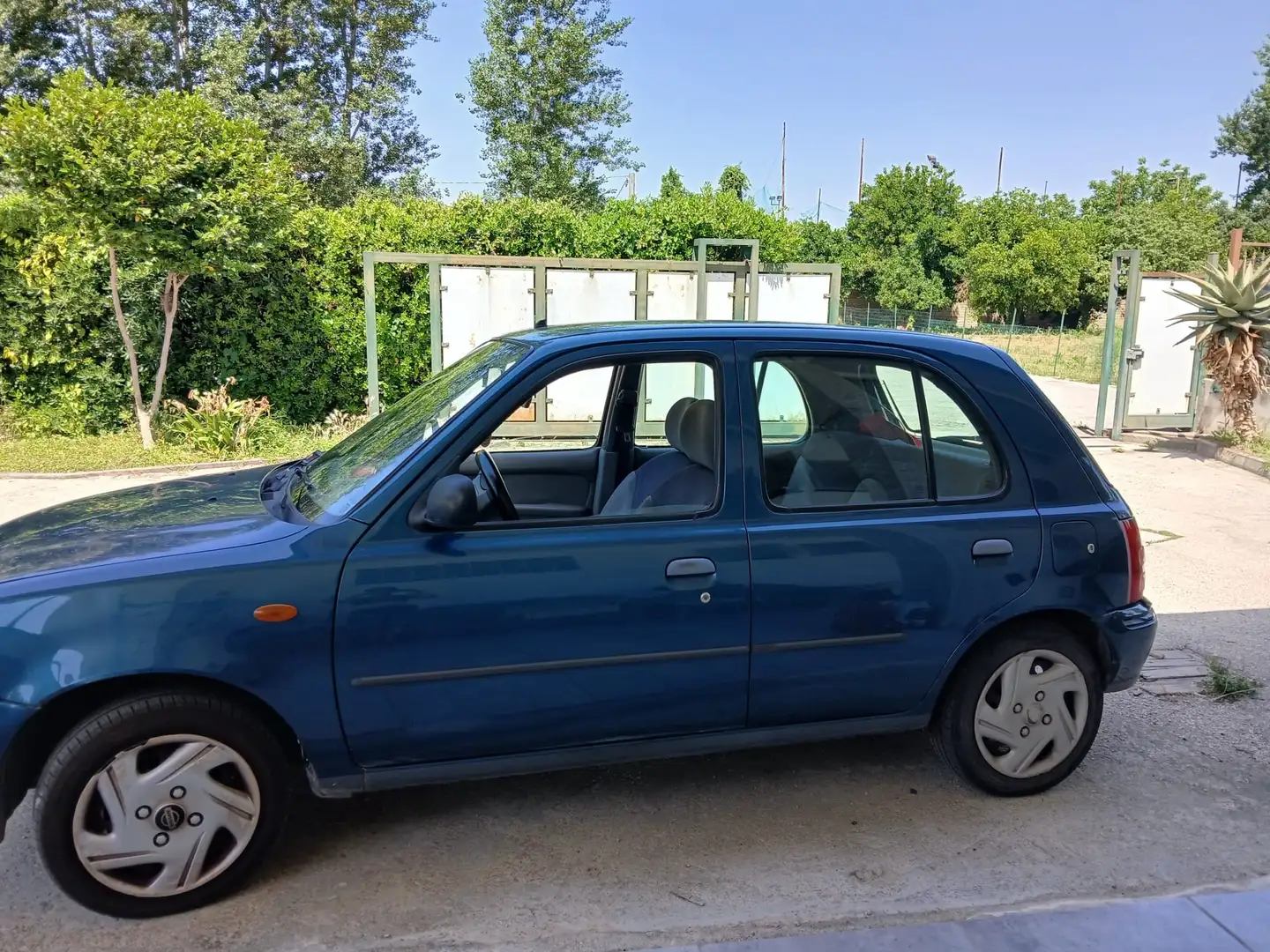 Nissan Micra Micra 5p 1.0 Glamour Vert - 2