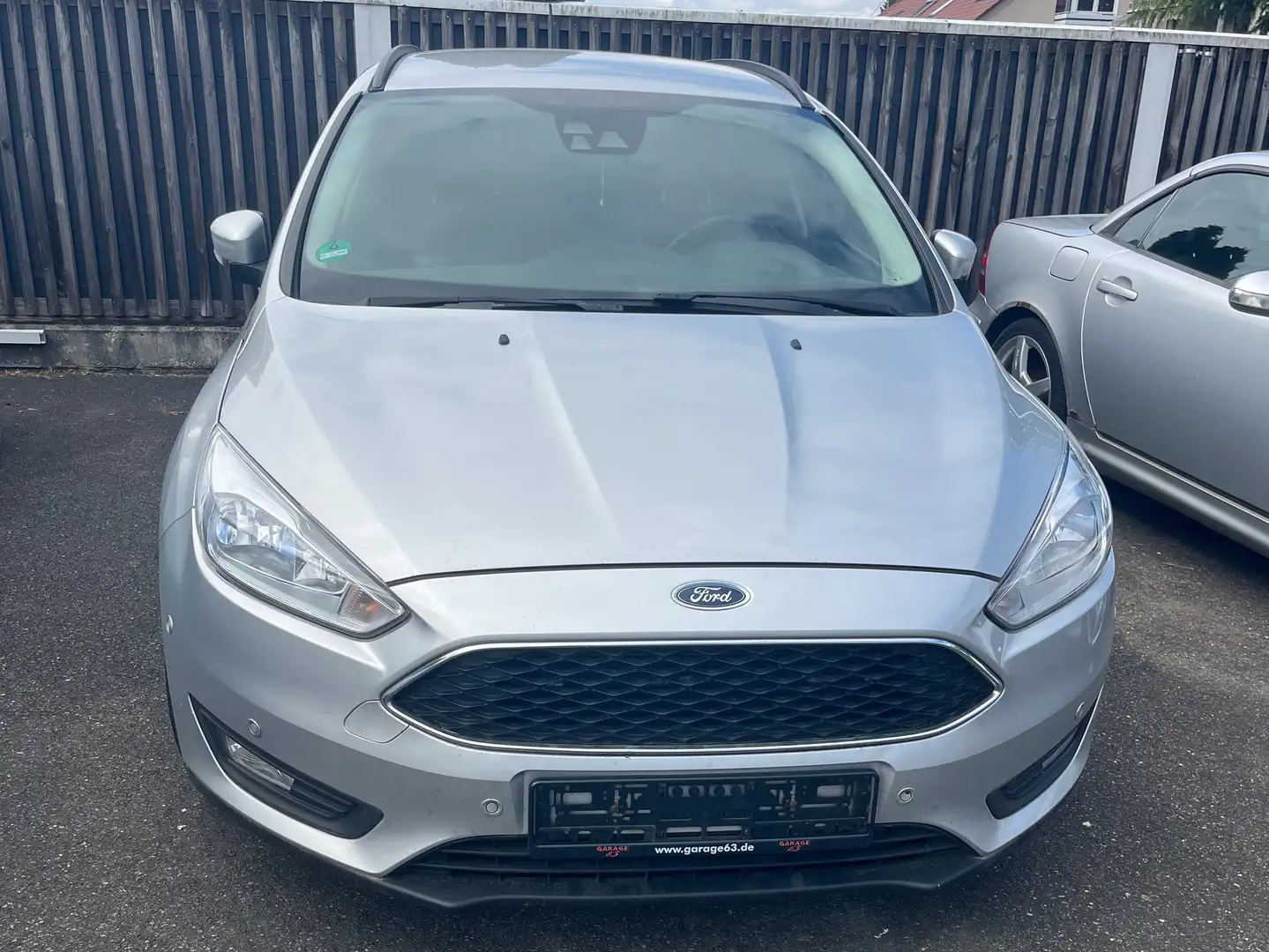 Ford Focus Turnier 2.0 TDCi DPF Start-Stopp-Sys Aut. Business Silber - 2