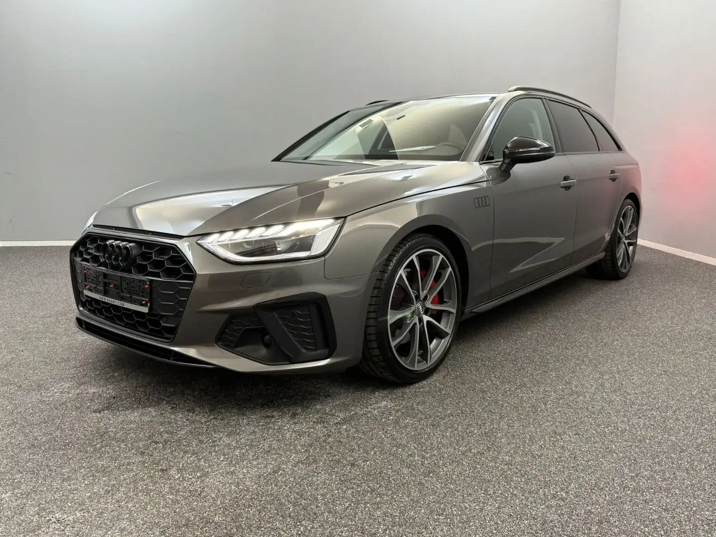 Audi A4 Avant 45 TFSI Edition One Quattro S-Line TOP Gris - 1