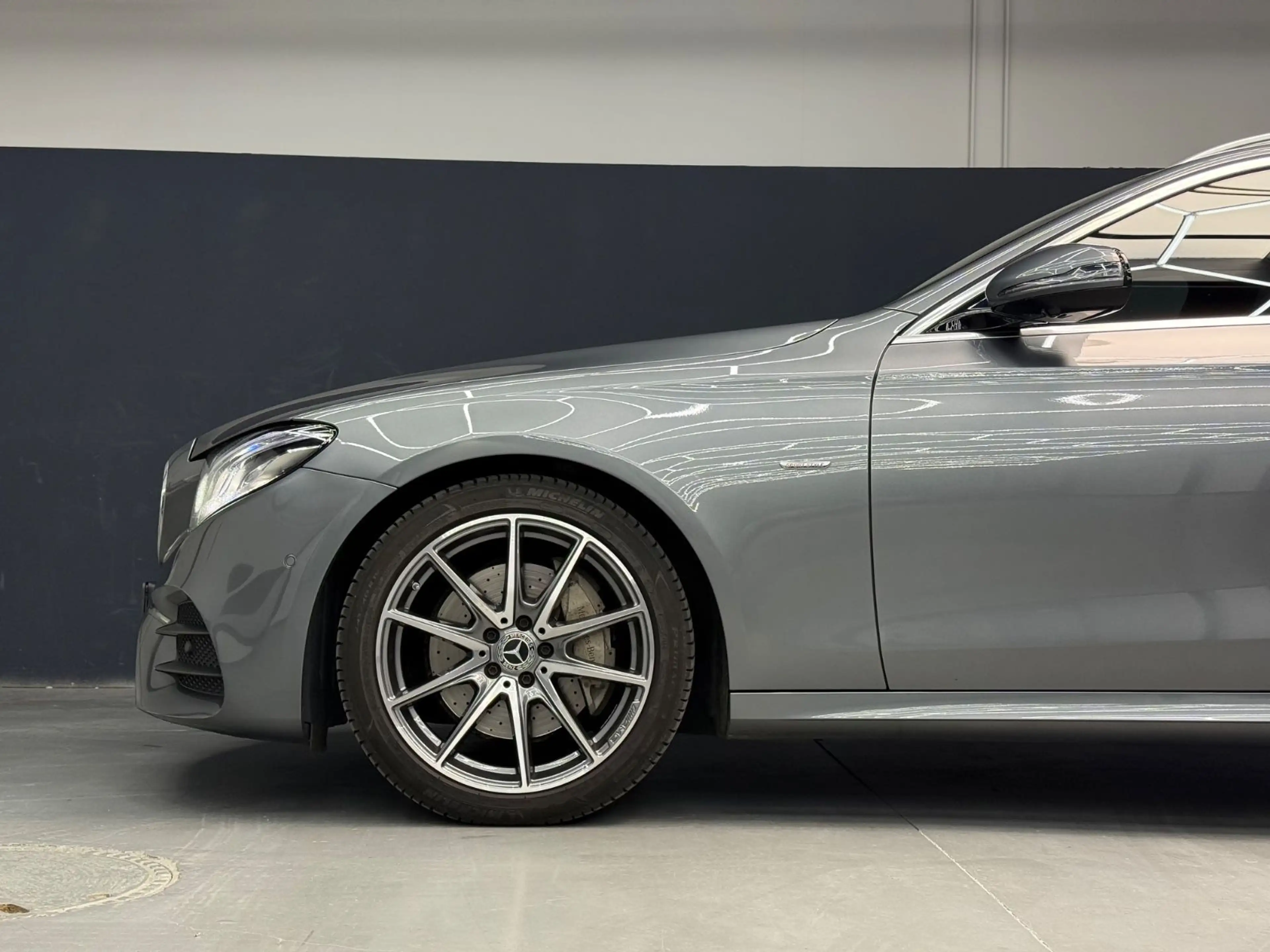 Mercedes-Benz E 300 E300d T AMG ACC*360°*AHK*MULTIBEAM*WIDE*LENKASS — photo 7